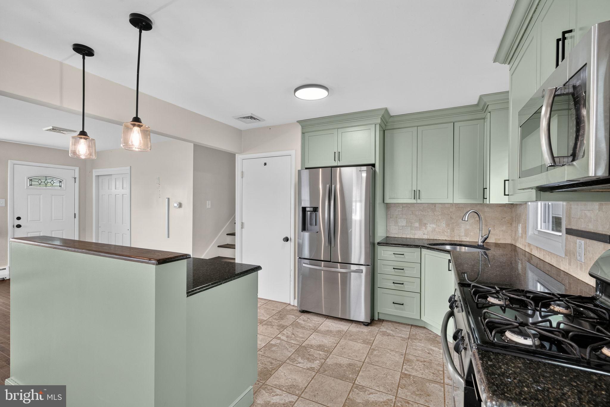 AMITY GARDENS - Residential