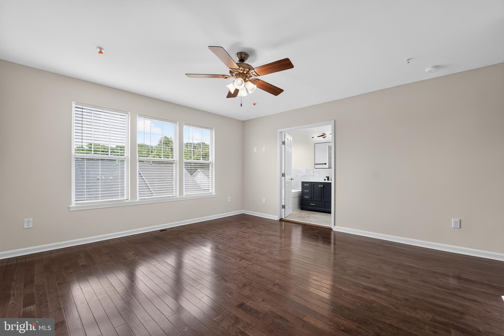POINTE AT ARUNDEL PRESERVES - Residential