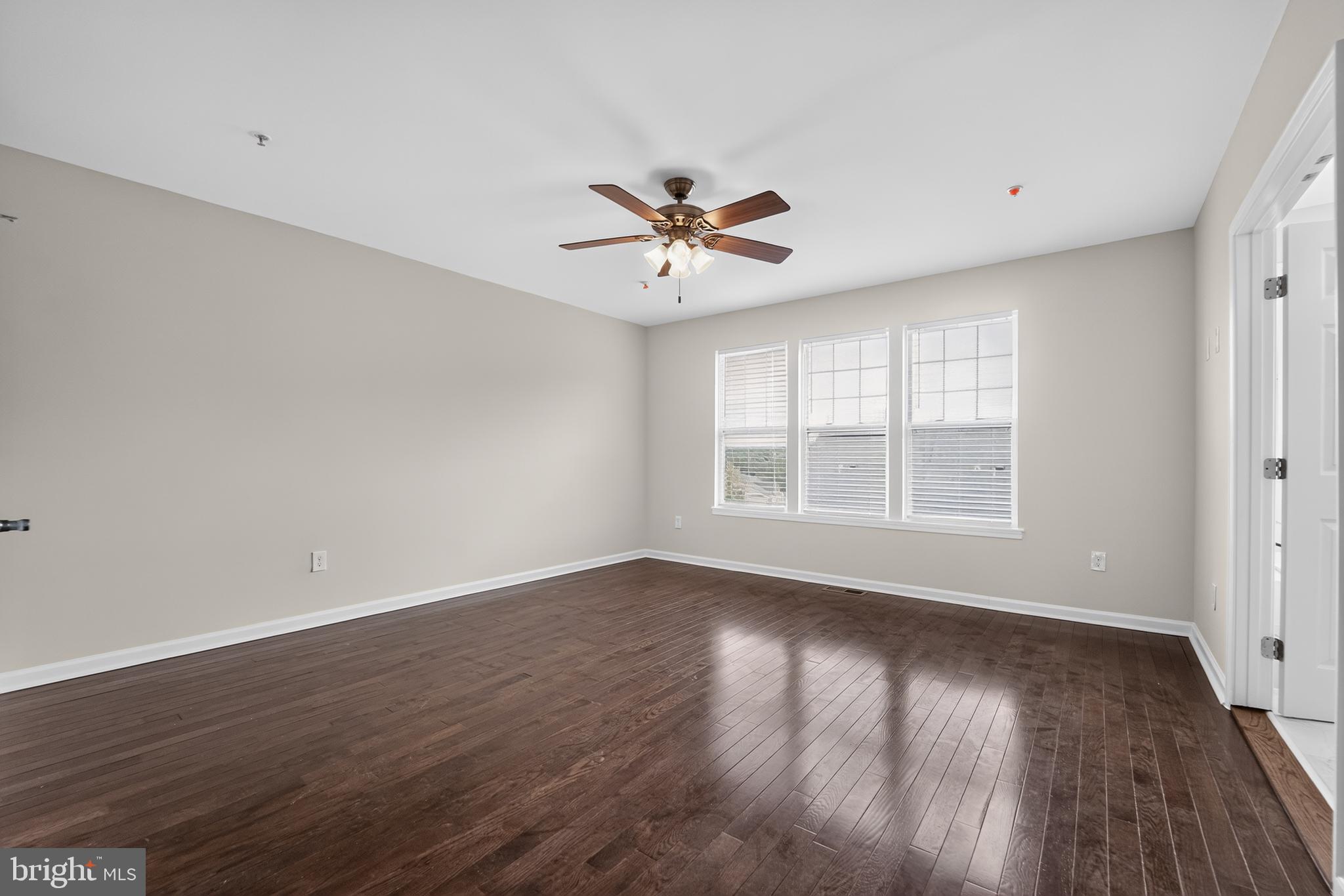 POINTE AT ARUNDEL PRESERVES - Residential