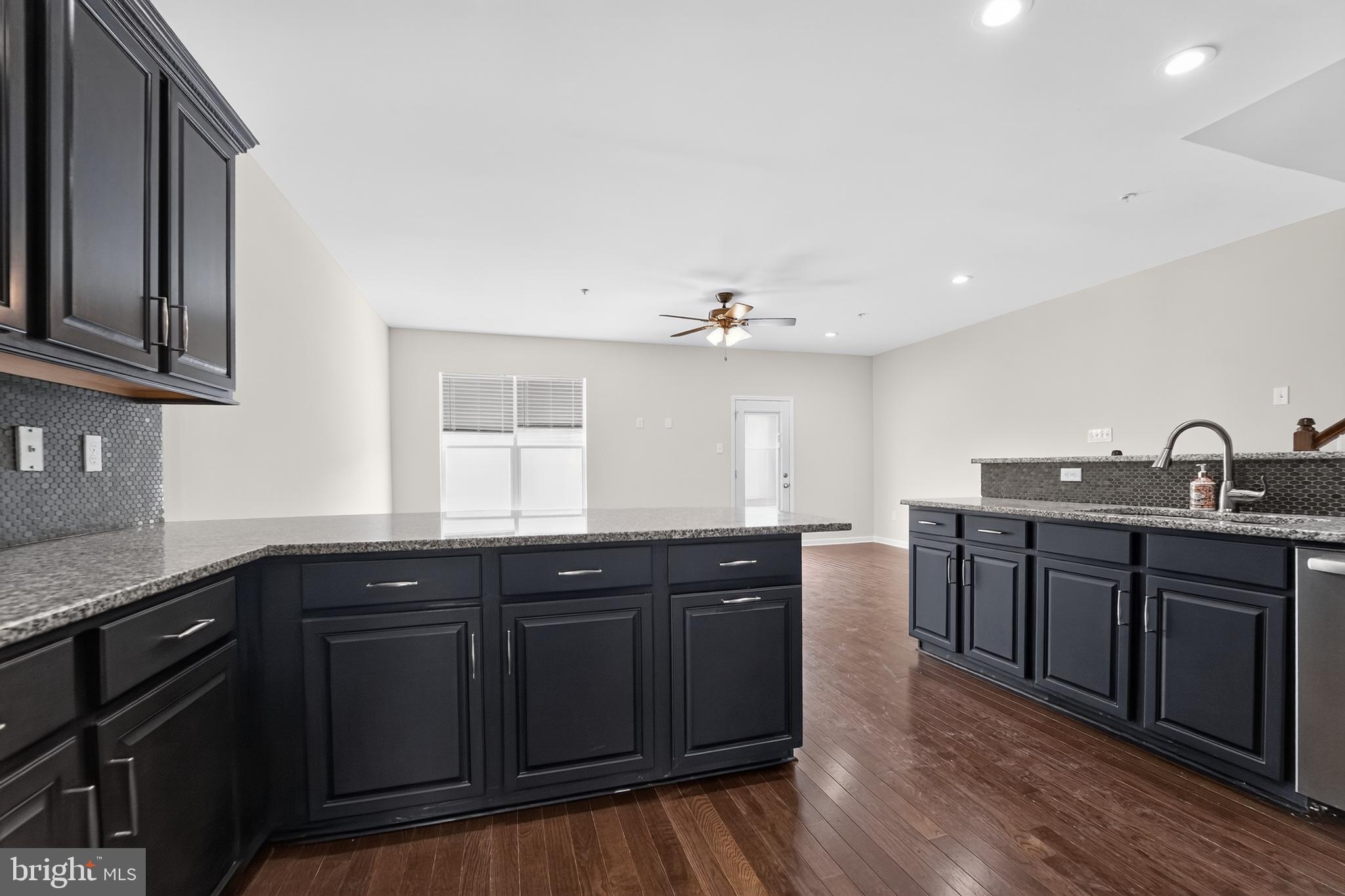 POINTE AT ARUNDEL PRESERVES - Residential