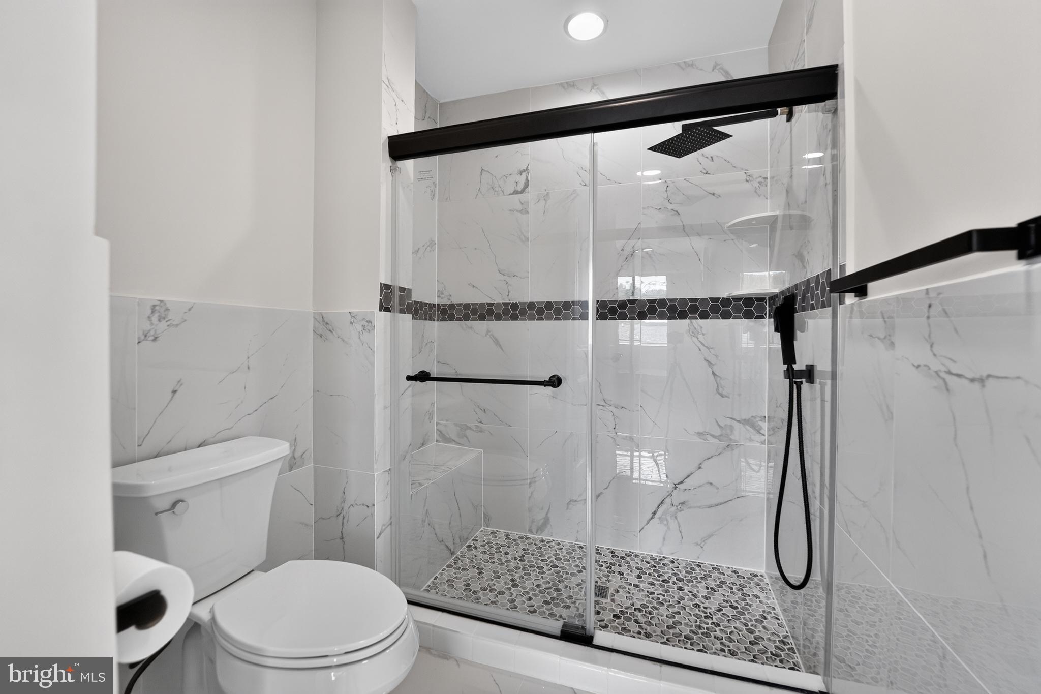 POINTE AT ARUNDEL PRESERVES - Residential