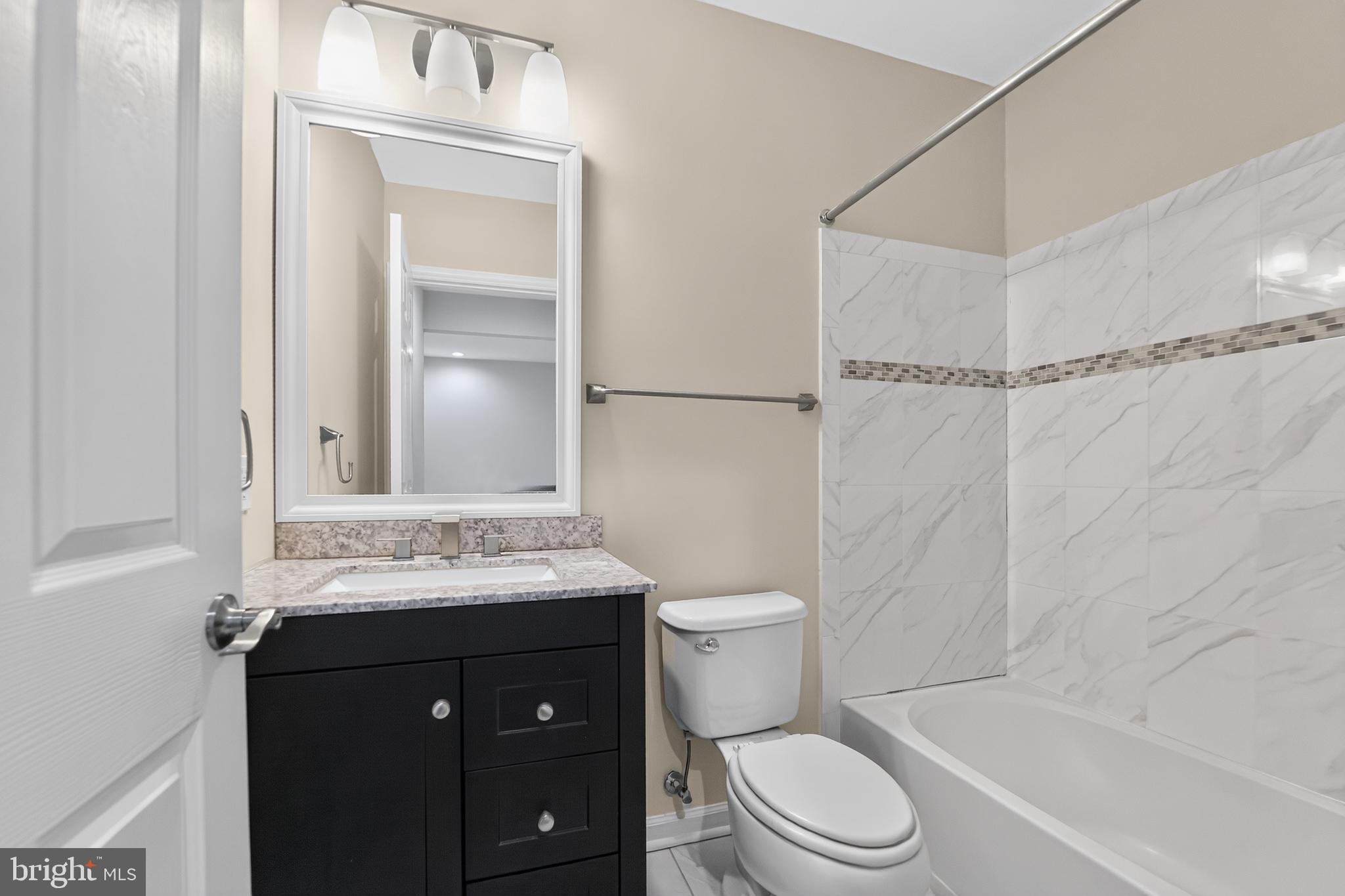 POINTE AT ARUNDEL PRESERVES - Residential