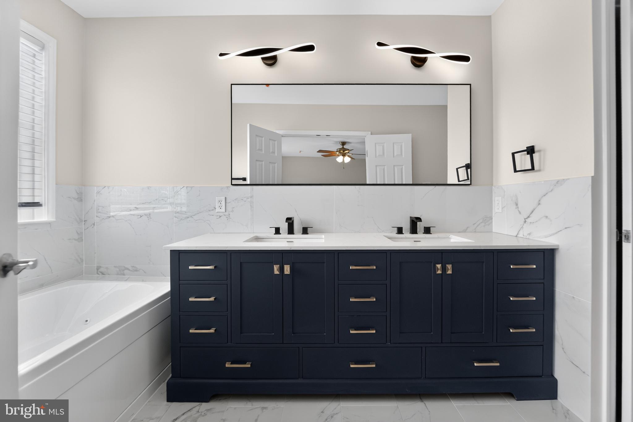 POINTE AT ARUNDEL PRESERVES - Residential