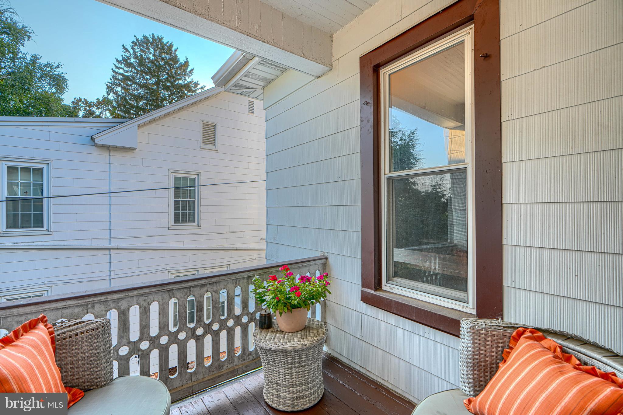 MCSHERRYSTOWN AREA - Residential