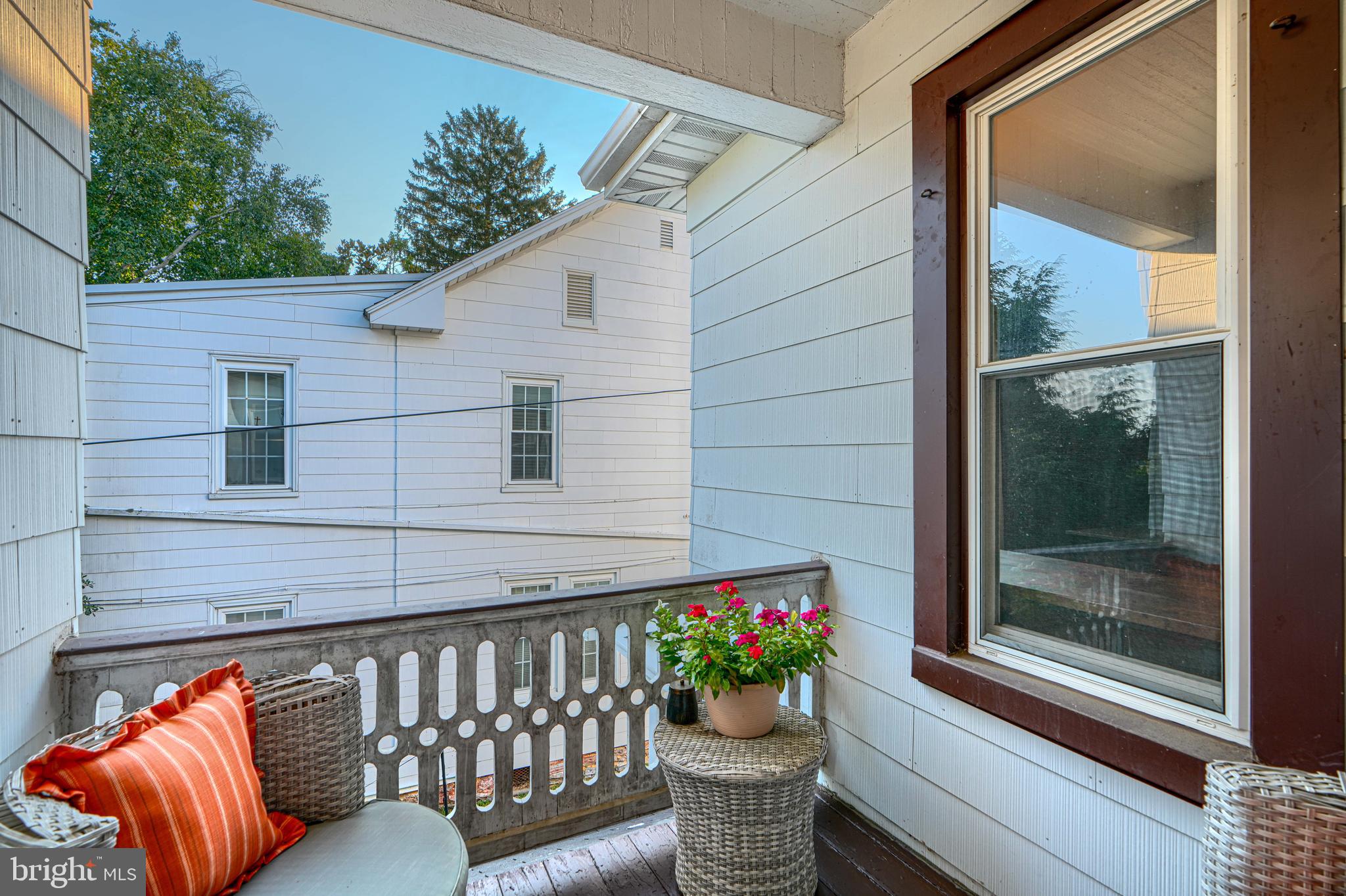 MCSHERRYSTOWN AREA - Residential