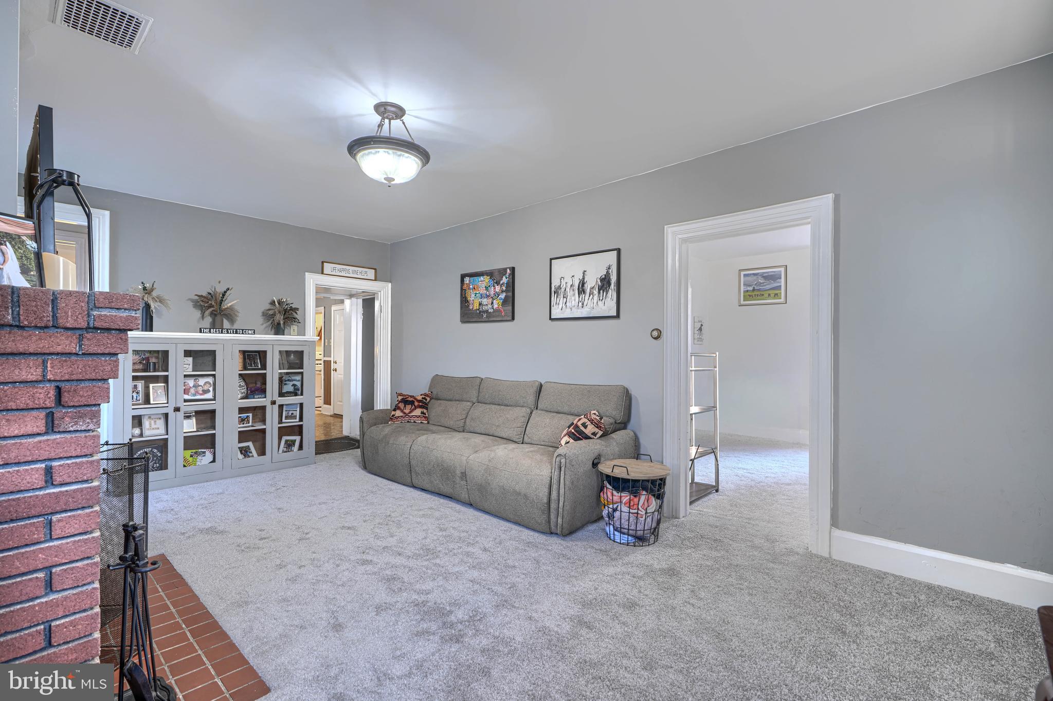 MCSHERRYSTOWN AREA - Residential