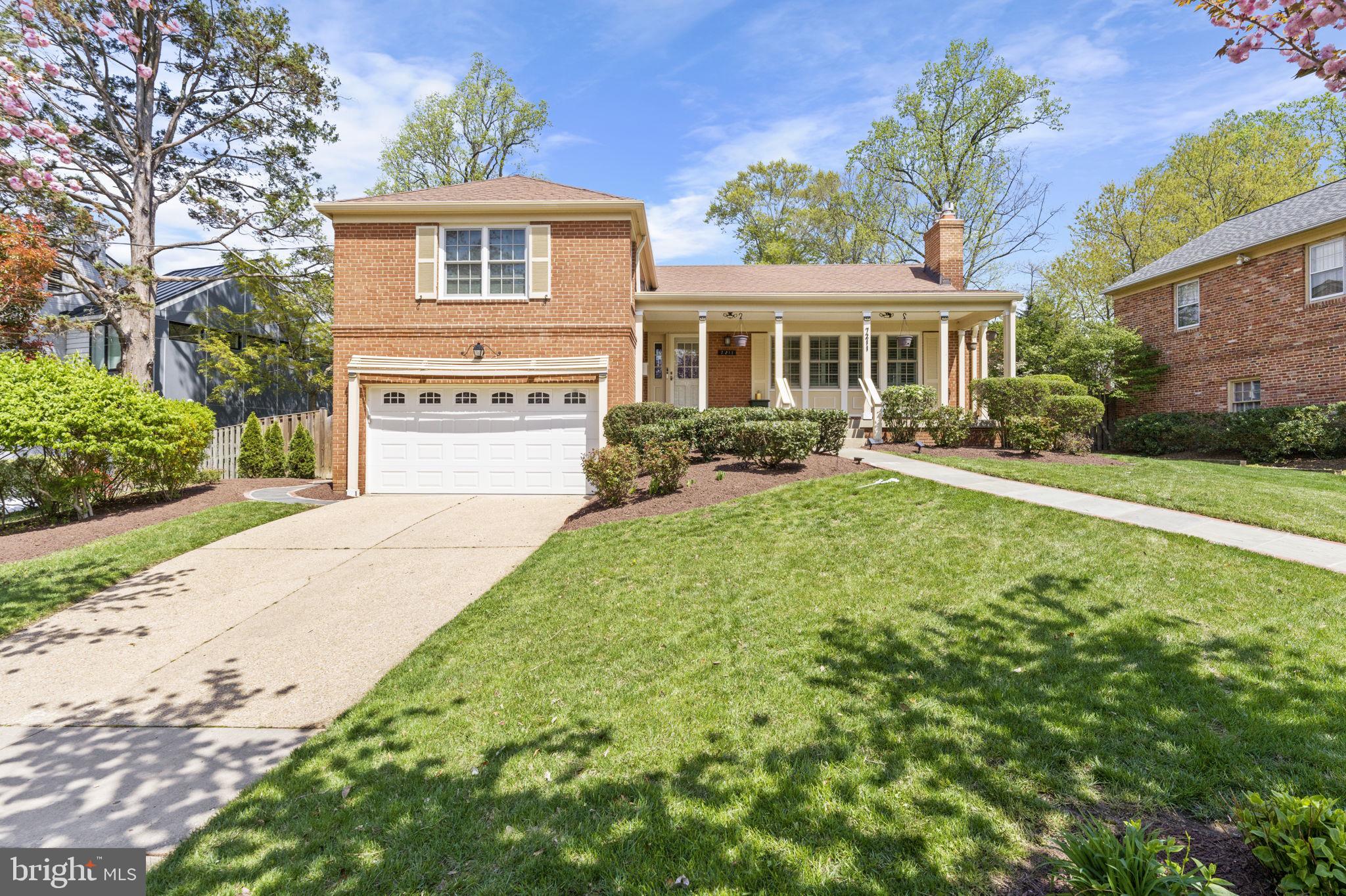 BRADLEY HILLS - Residential