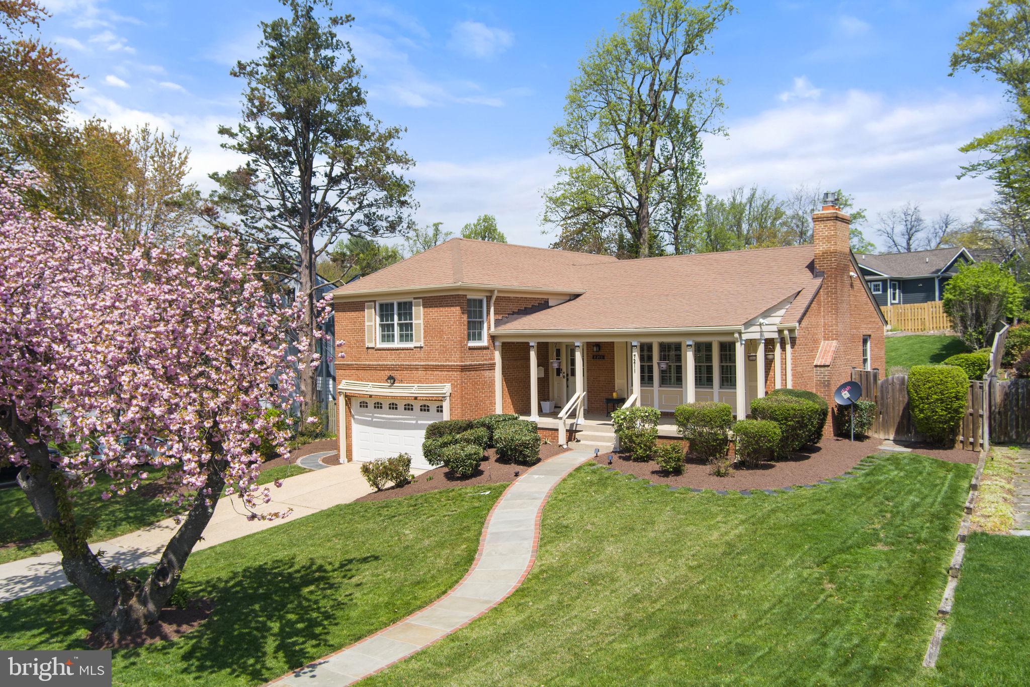 BRADLEY HILLS - Residential