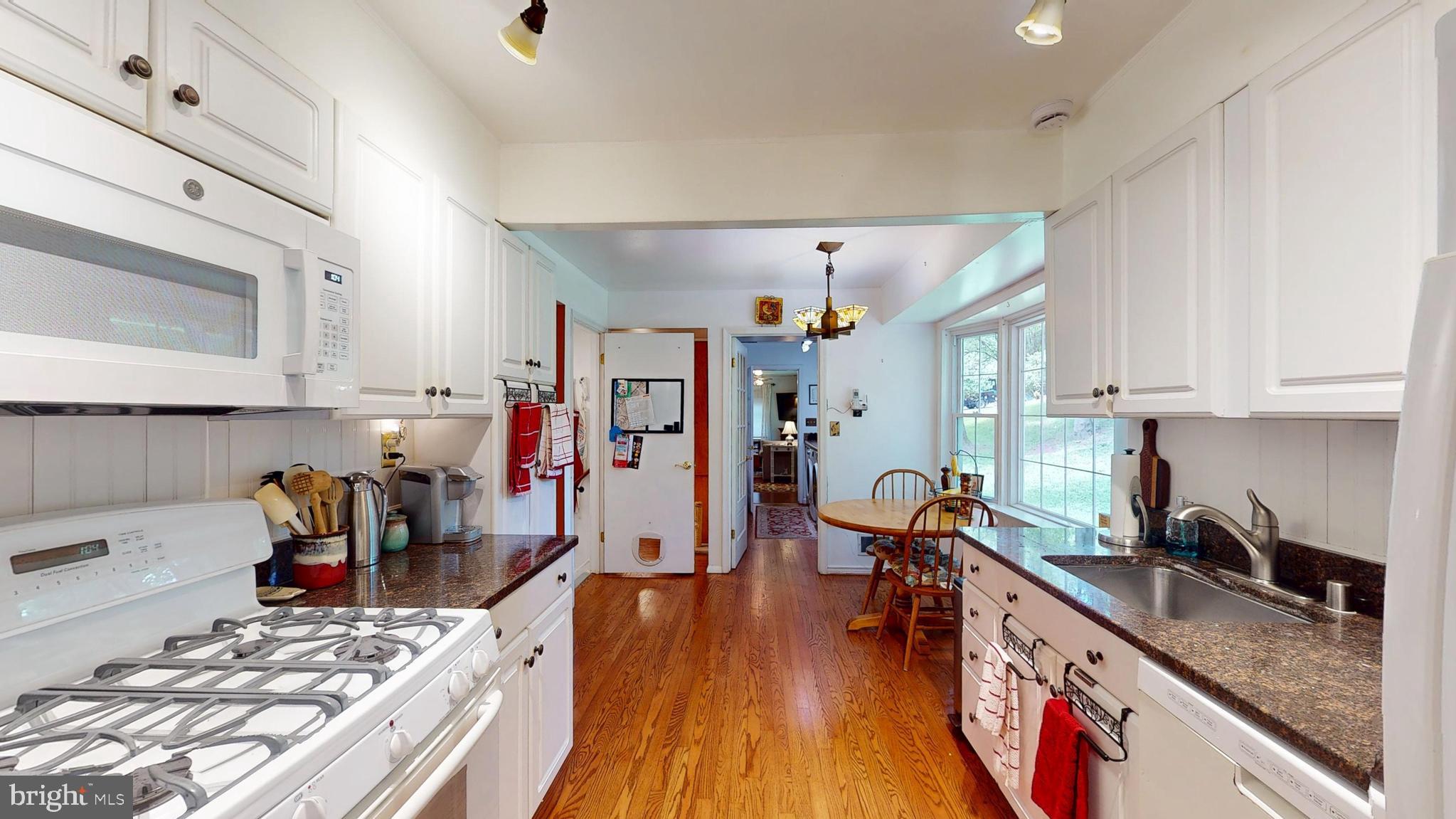 PARKSIDE ESTATES - Residential