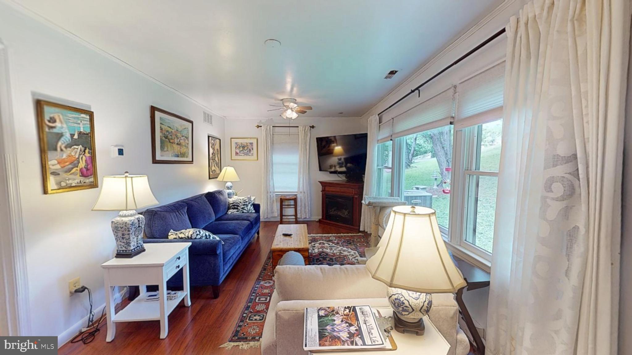 PARKSIDE ESTATES - Residential