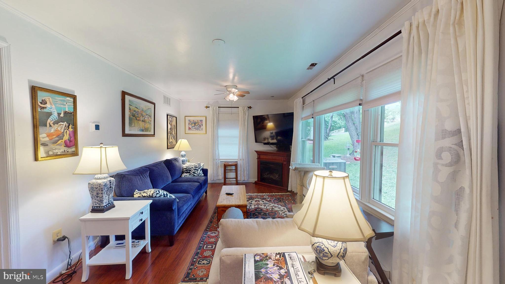 PARKSIDE ESTATES - Residential