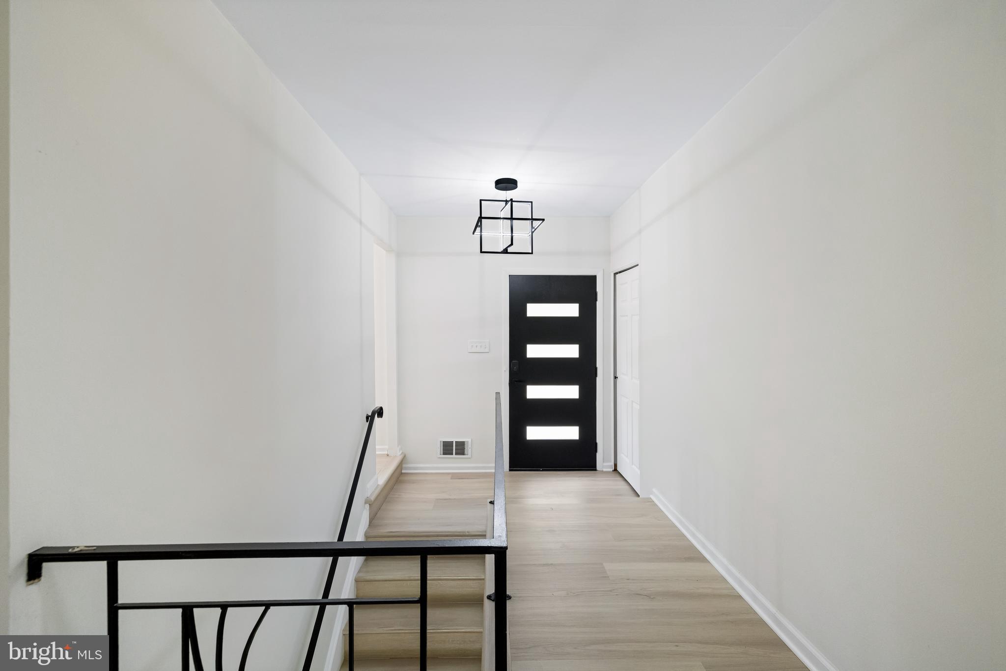 FOXHALL - Residential