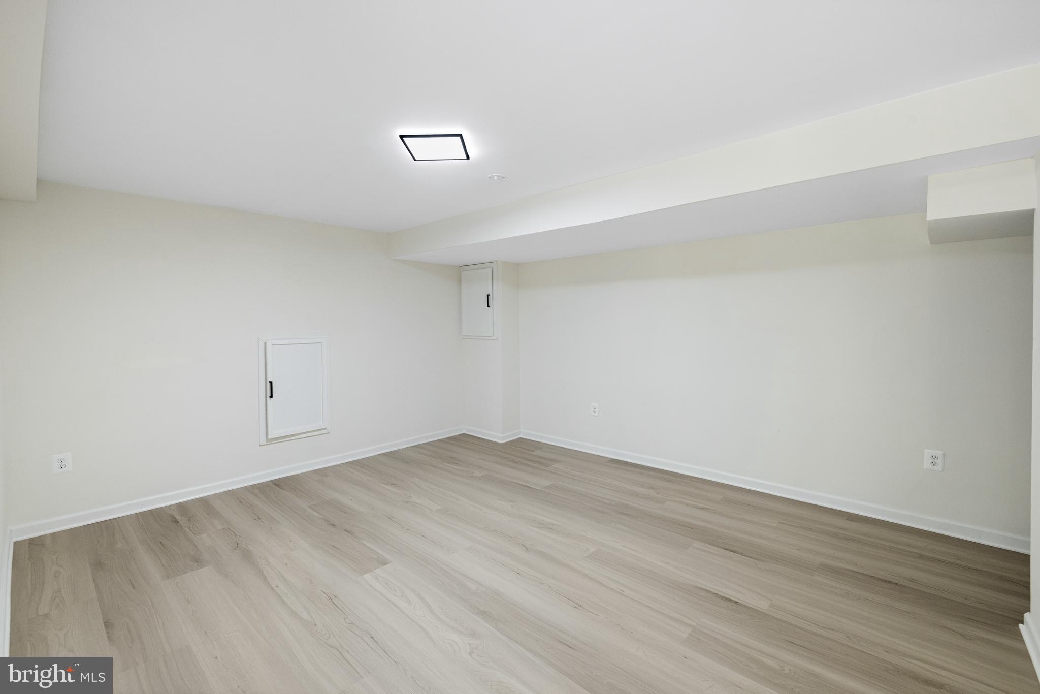 FOXHALL - Residential