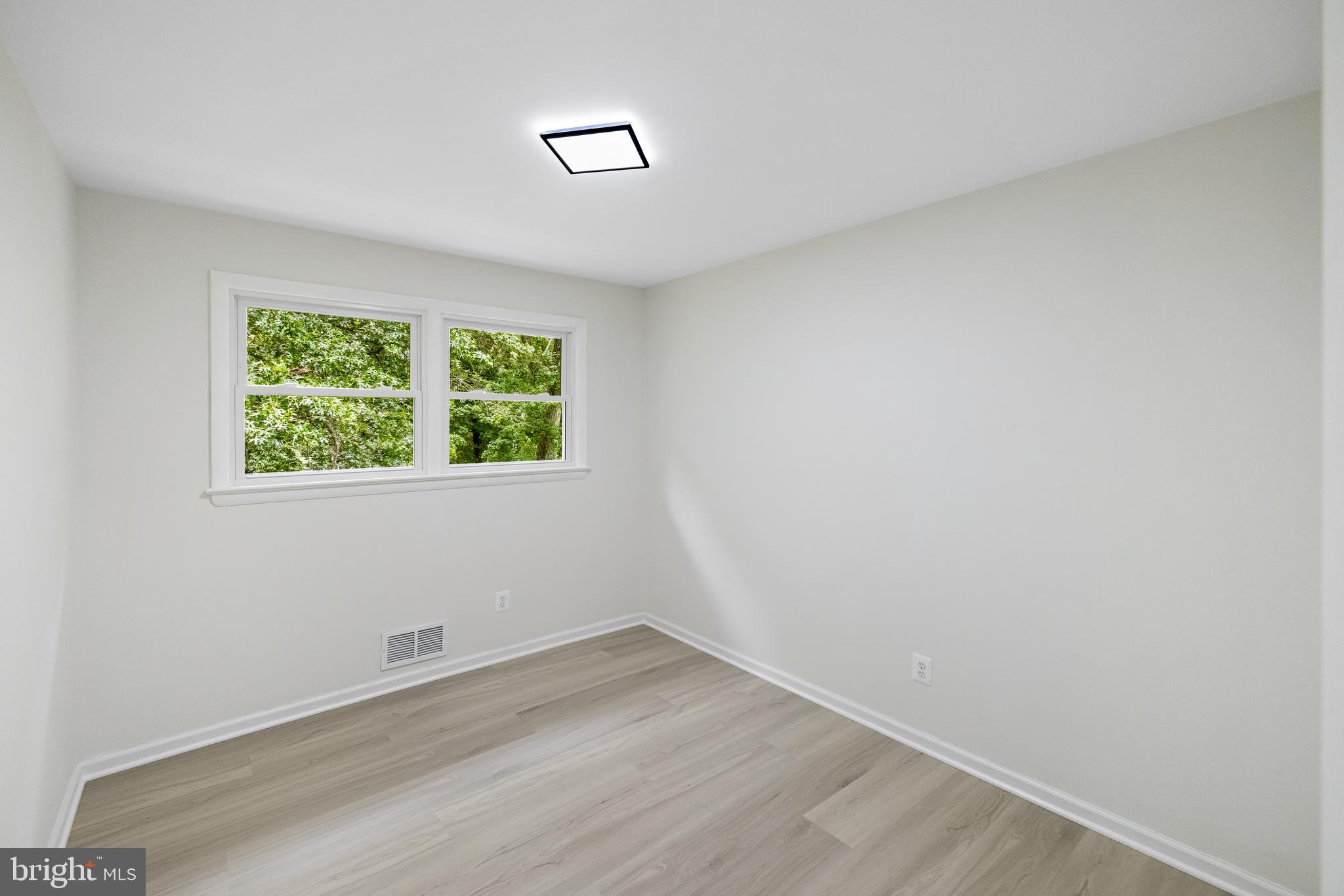 FOXHALL - Residential