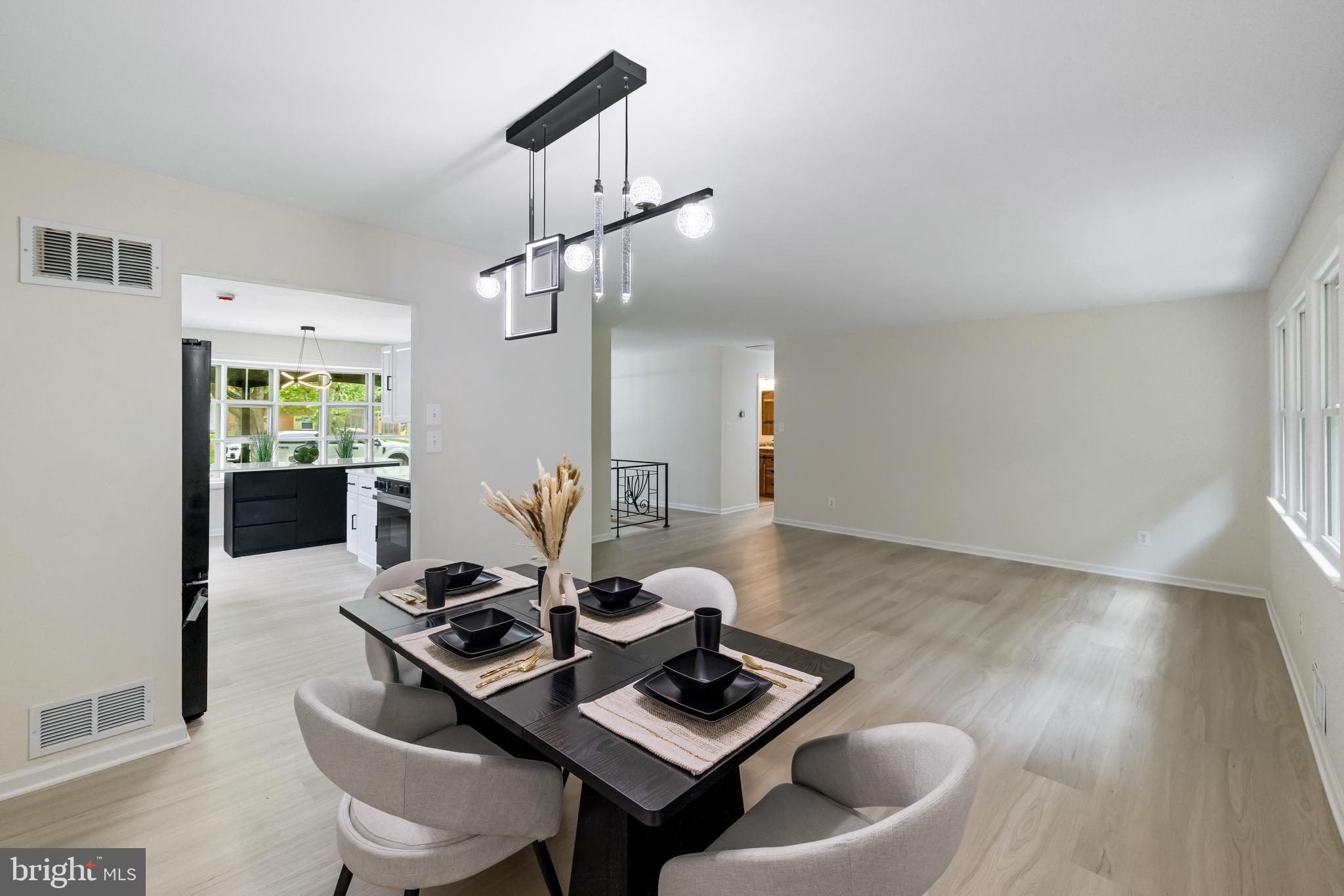 FOXHALL - Residential