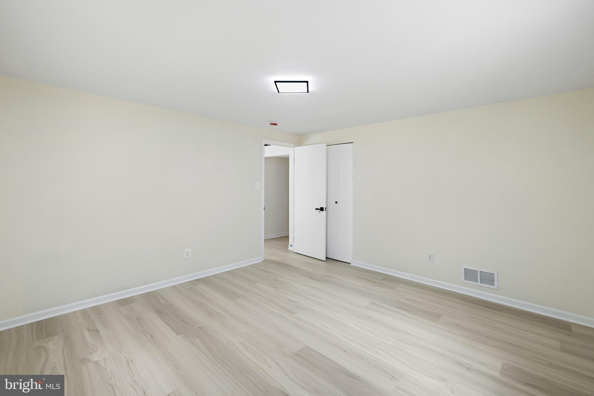 FOXHALL - Residential