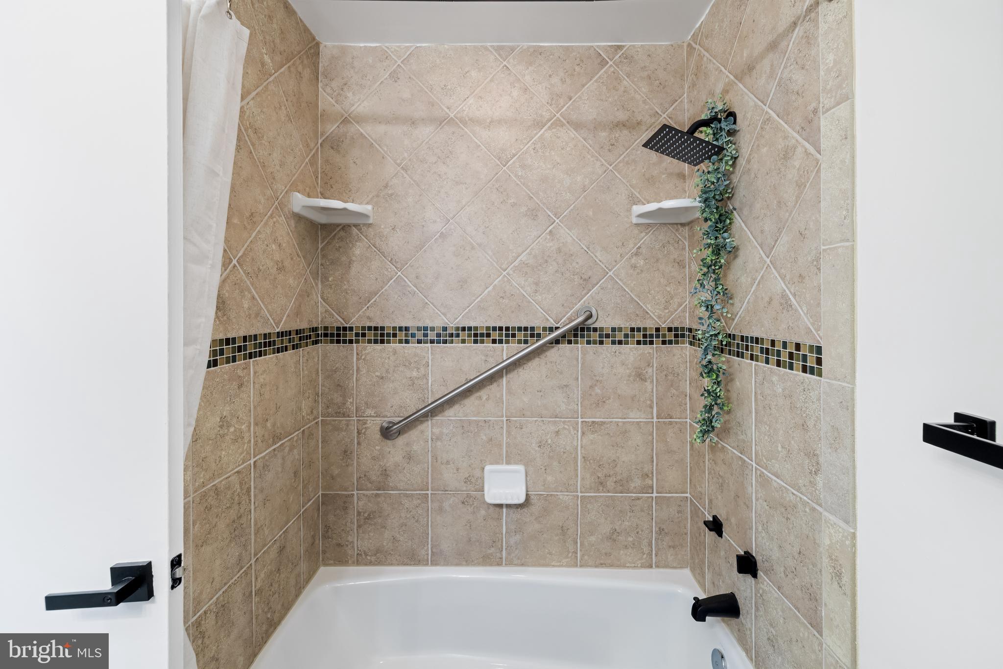 FOXHALL - Residential
