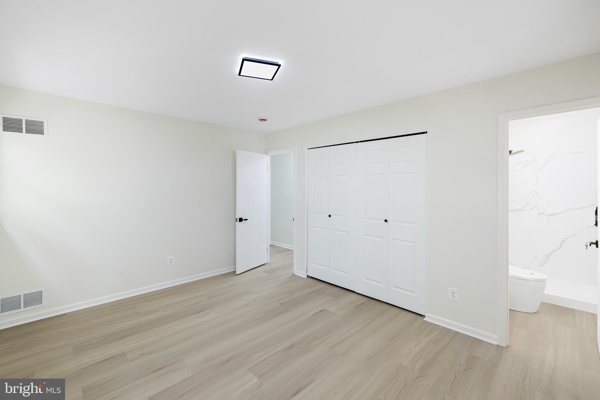 FOXHALL - Residential