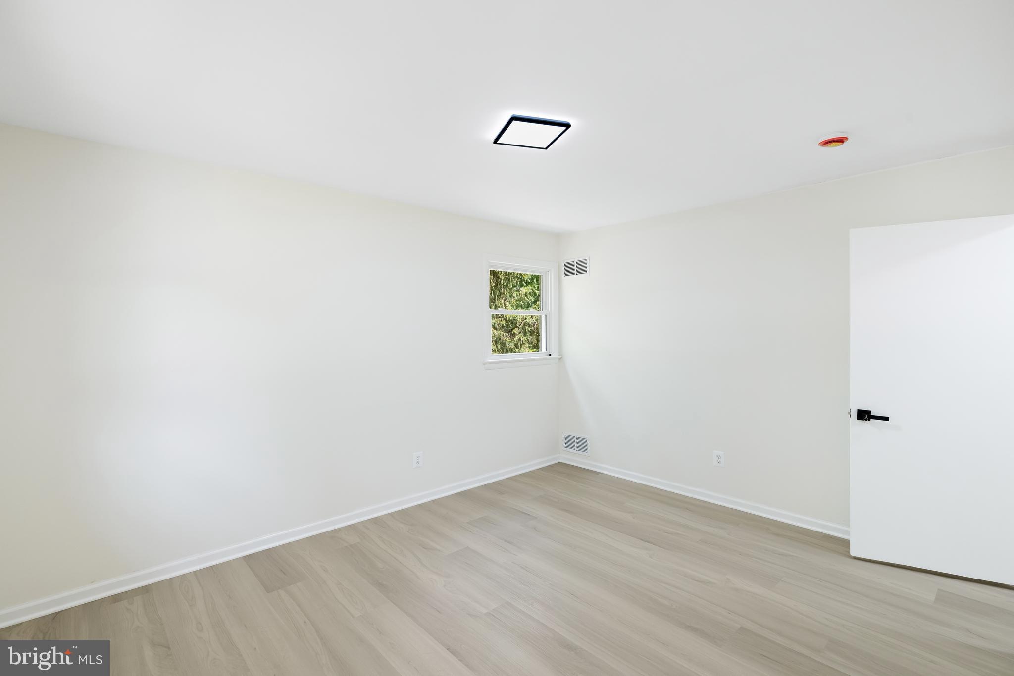 FOXHALL - Residential