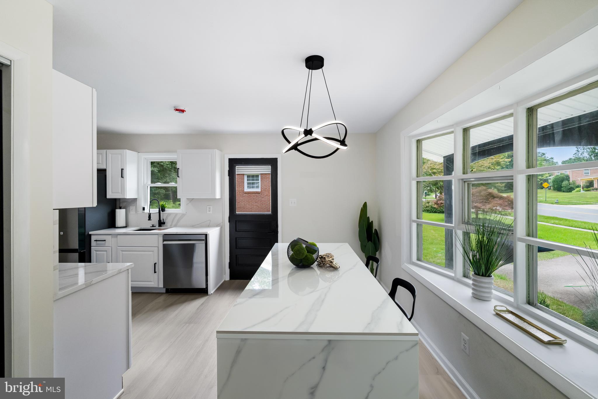 FOXHALL - Residential