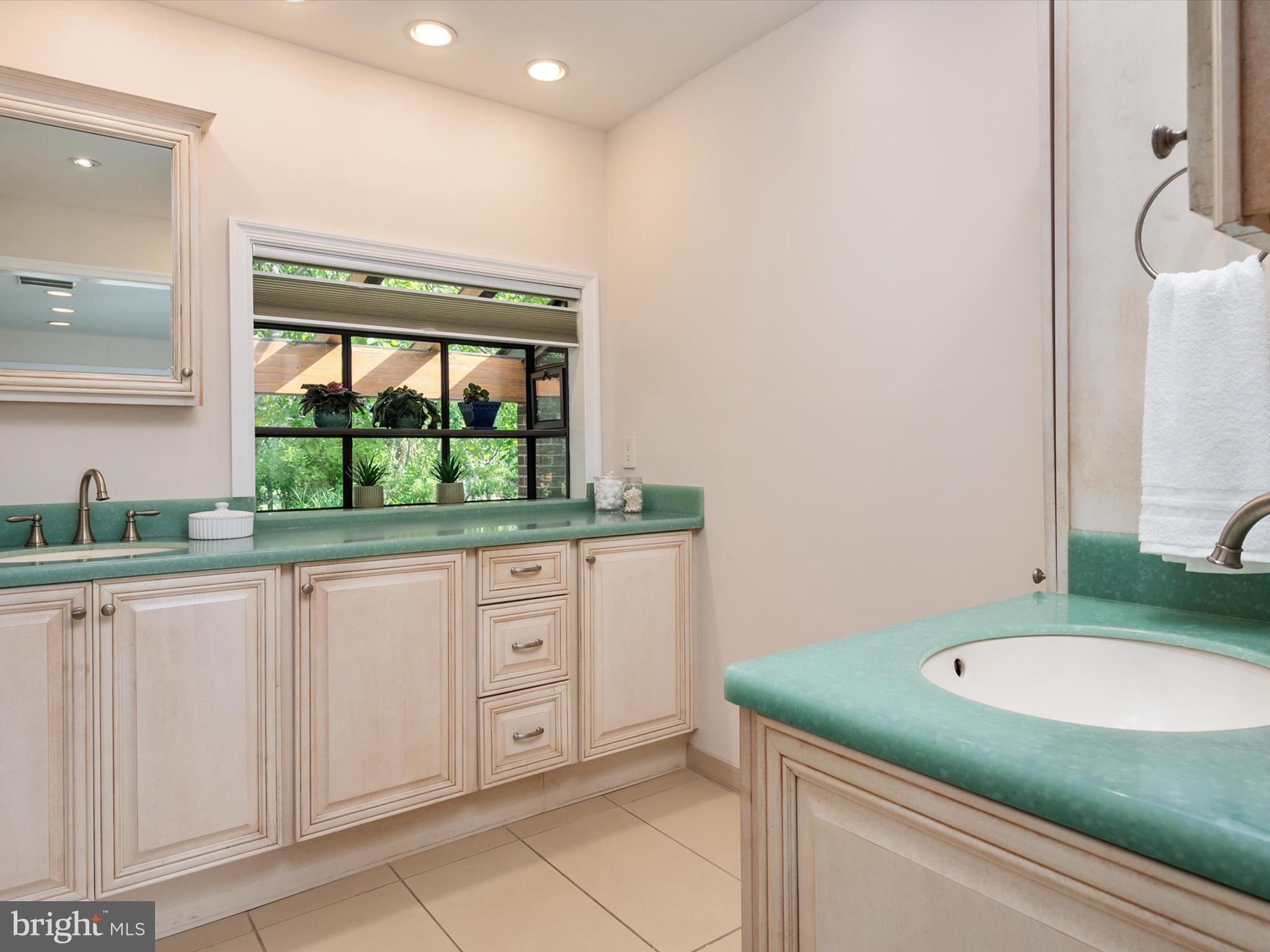 HILLSMERE ESTATES - Residential