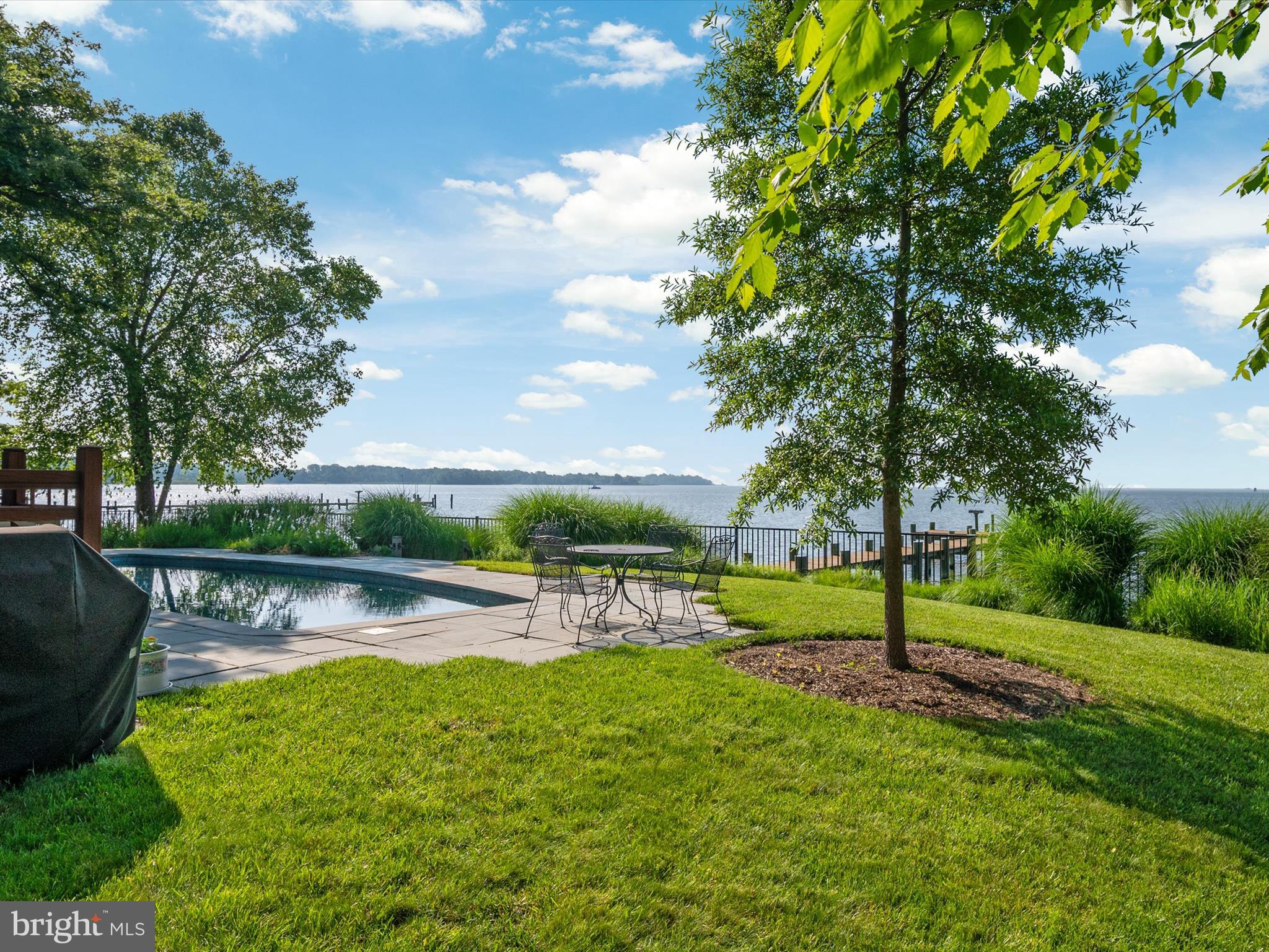 HILLSMERE ESTATES - Residential