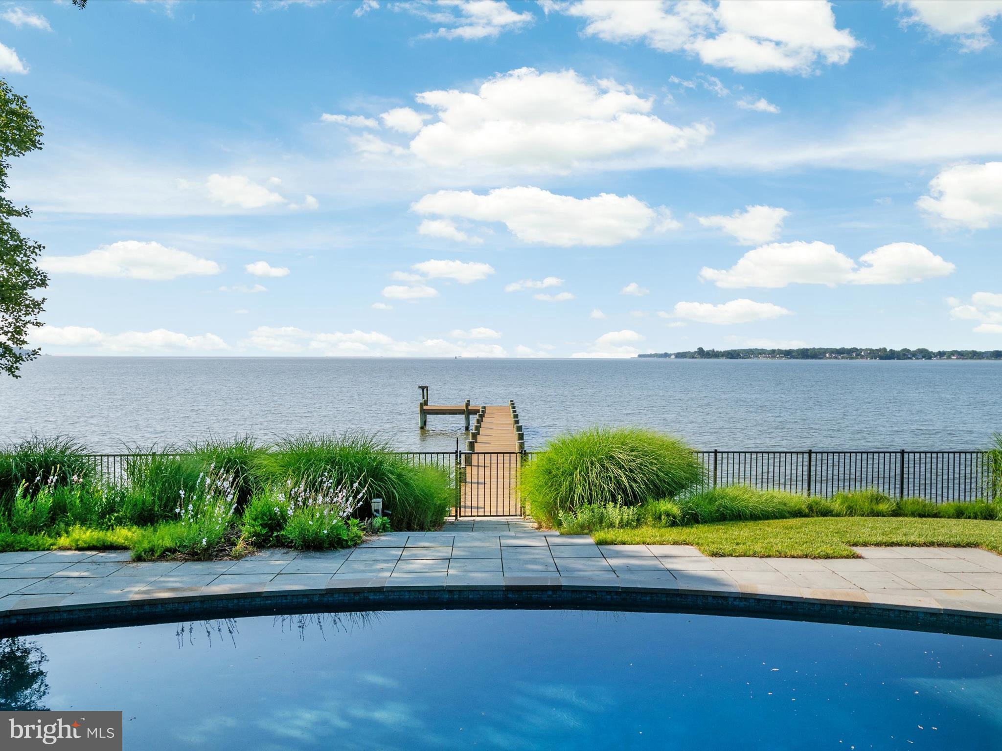 HILLSMERE ESTATES - Residential