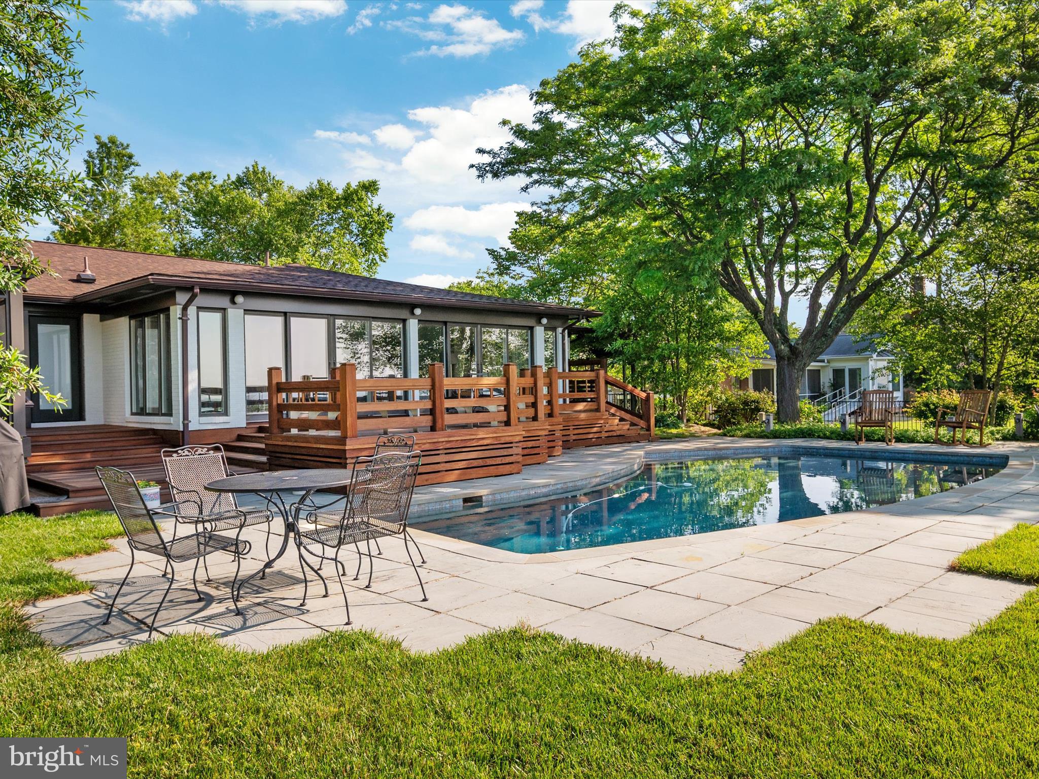 HILLSMERE ESTATES - Residential