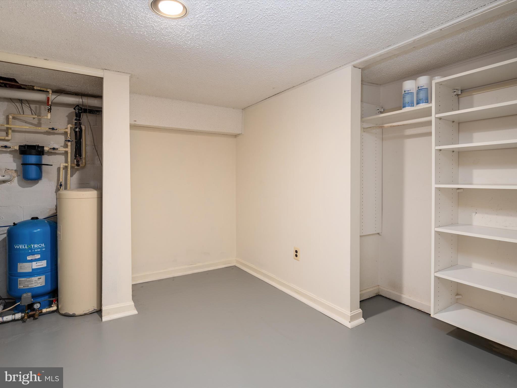 HILLSMERE ESTATES - Residential
