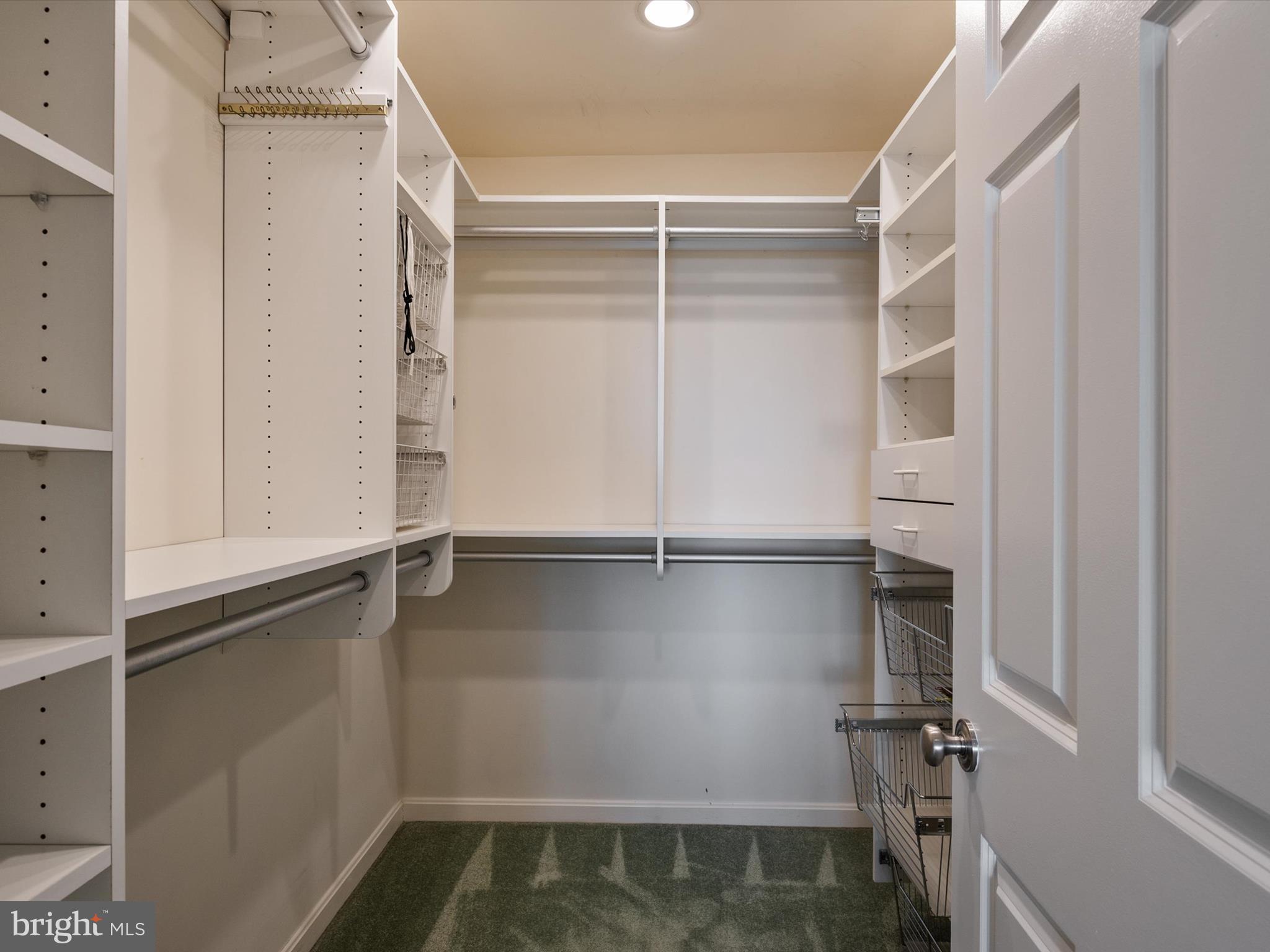 HILLSMERE ESTATES - Residential
