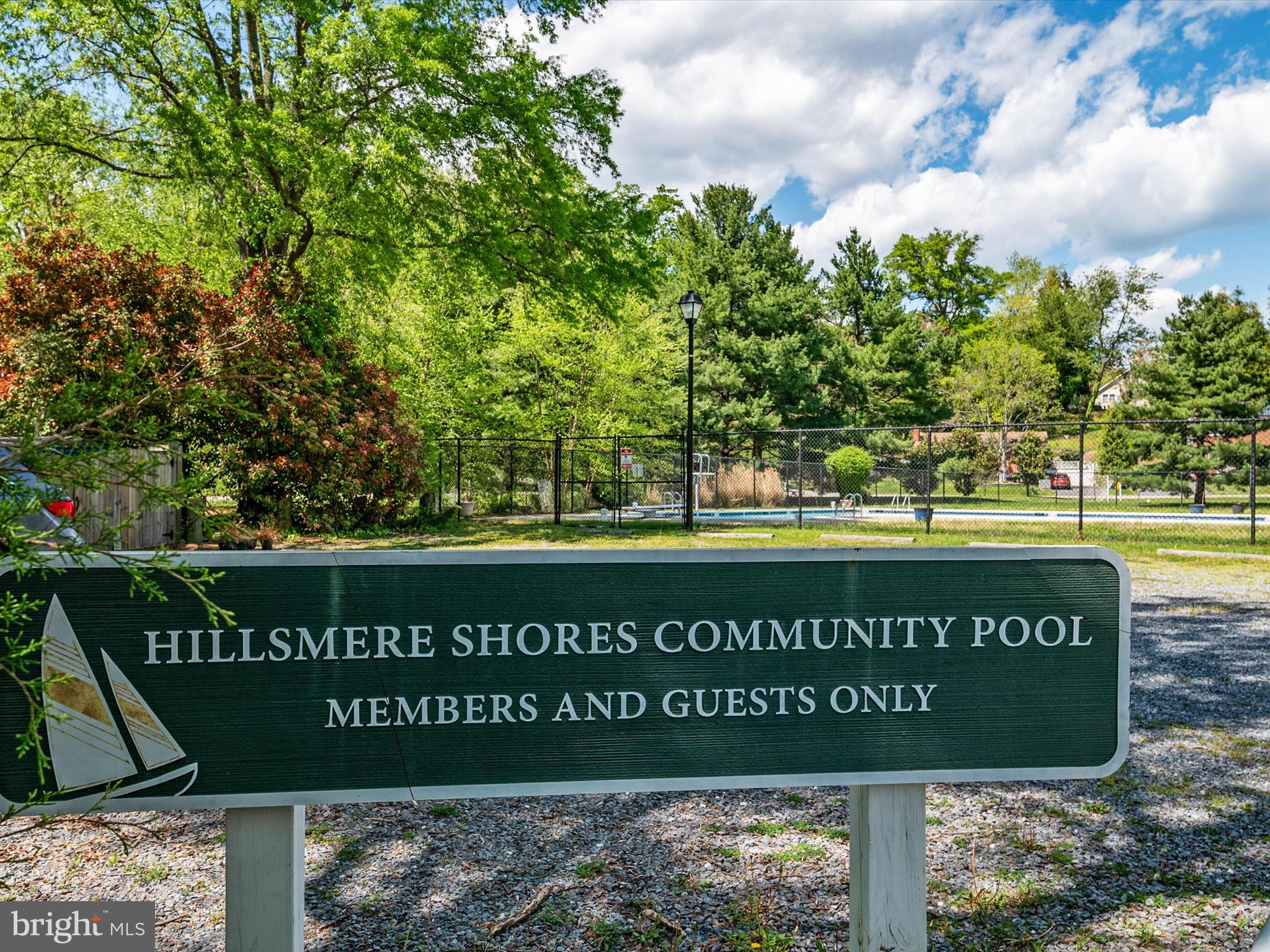 HILLSMERE ESTATES - Residential