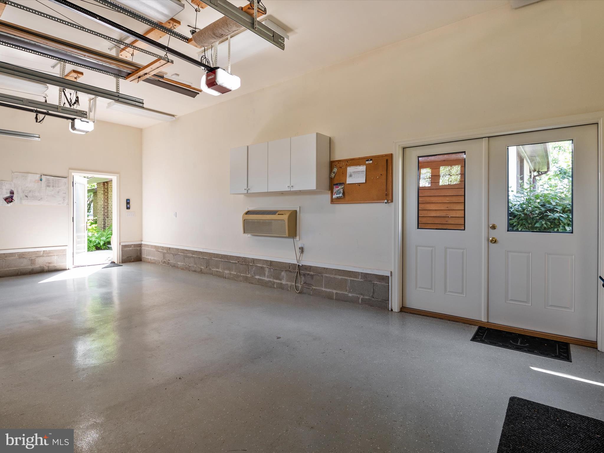 HILLSMERE ESTATES - Residential