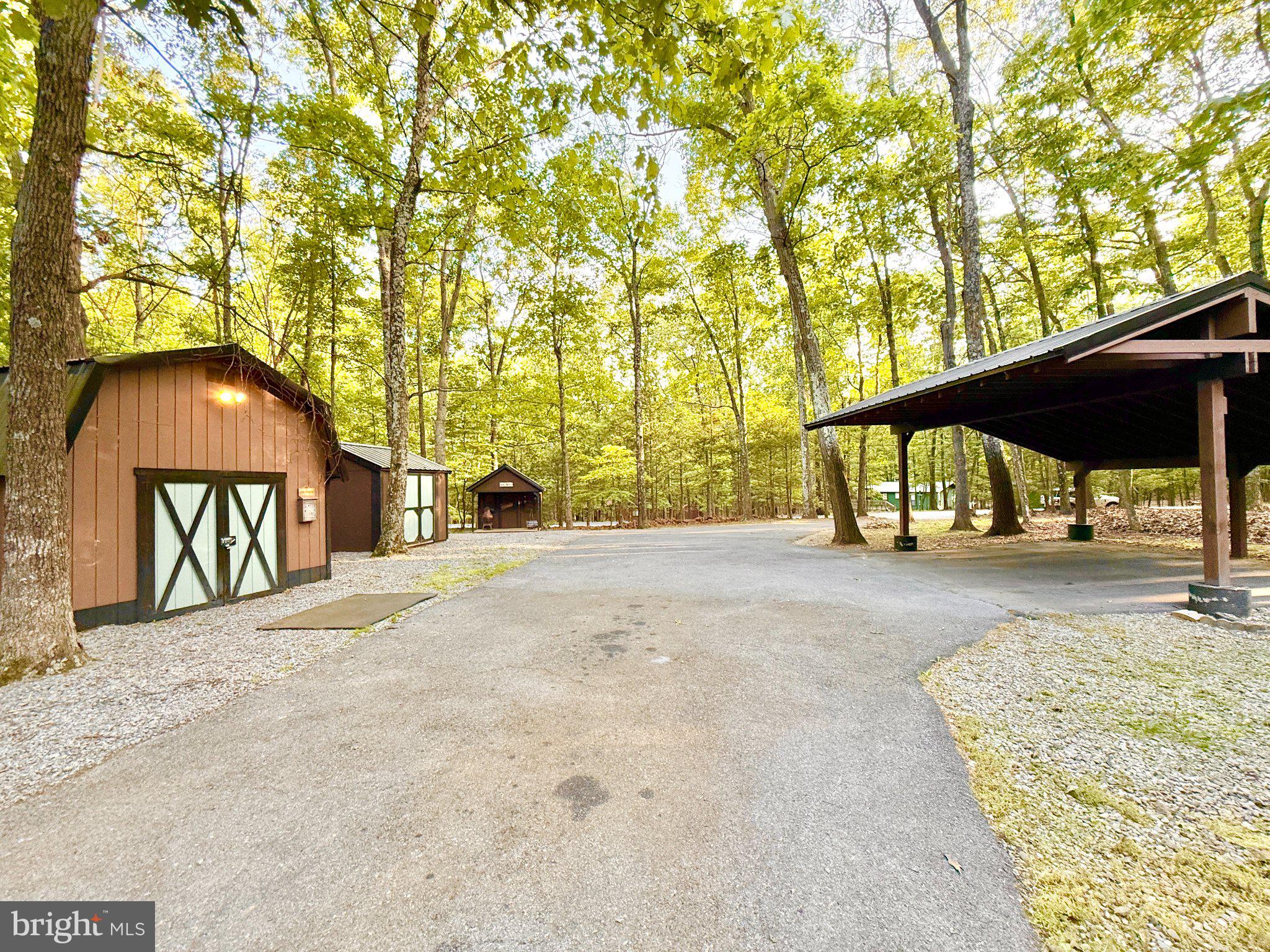 THE WOODS - Residential