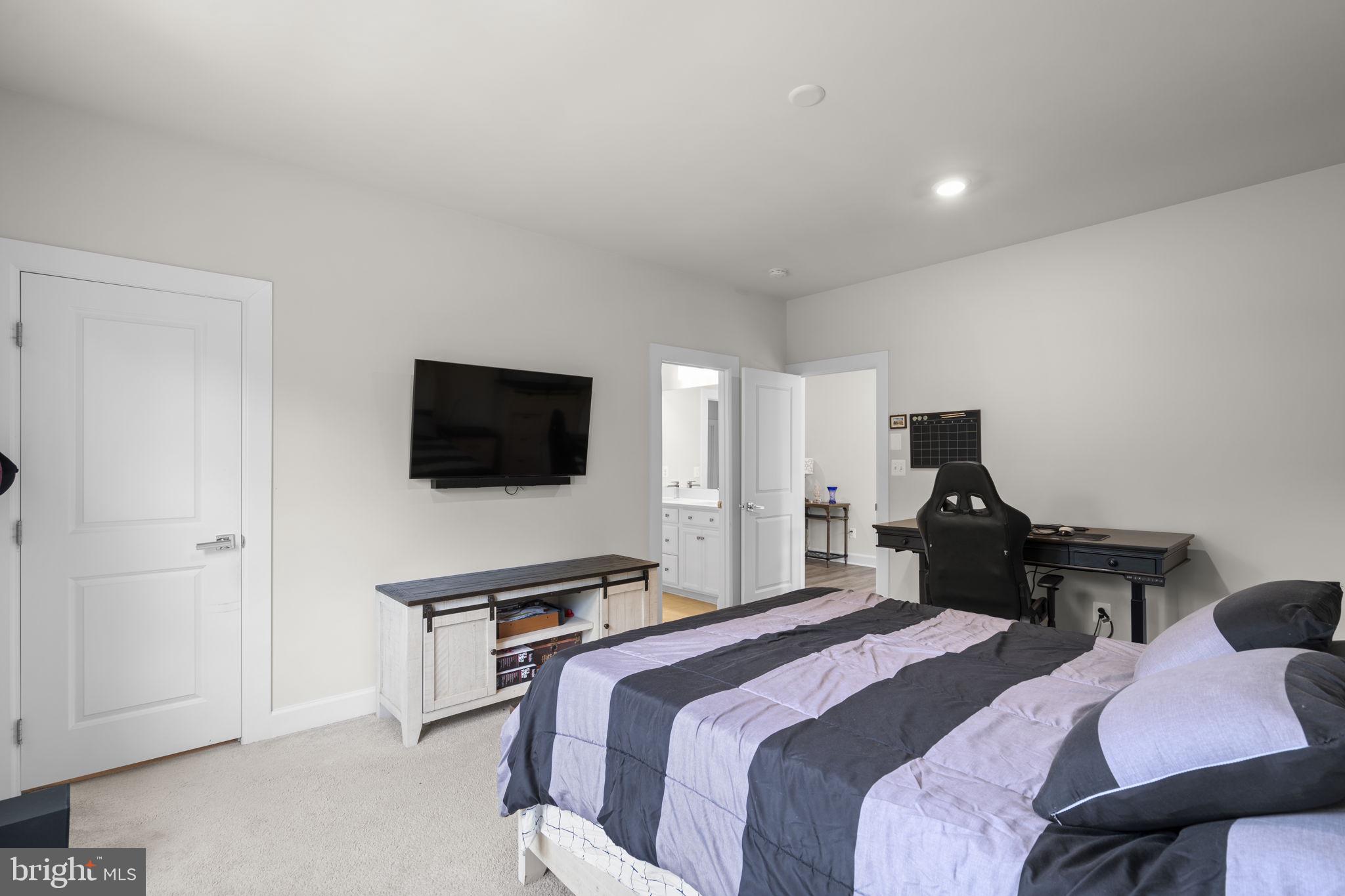 GROVE AT WILLOWSFORD - Residential