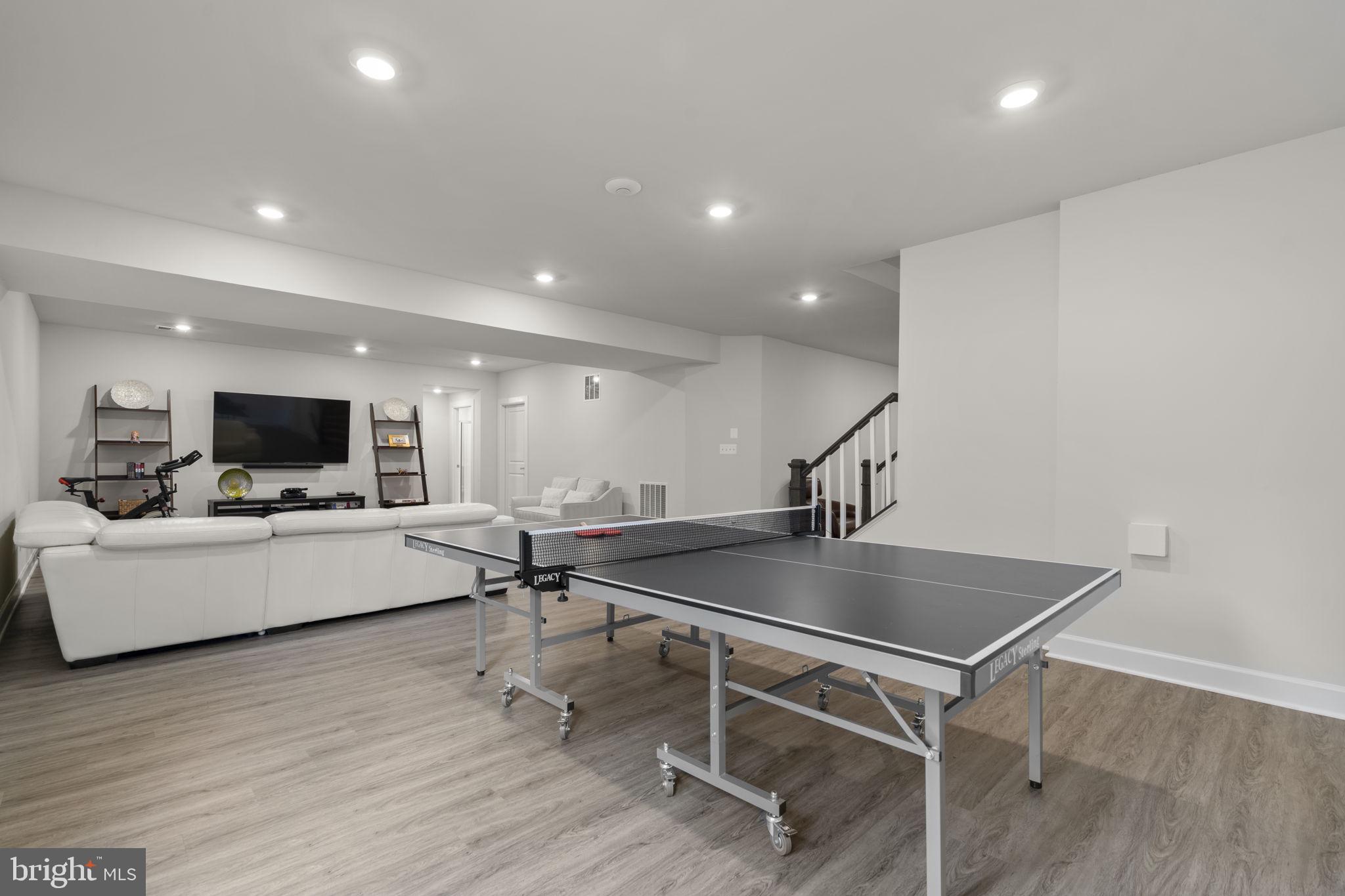 GROVE AT WILLOWSFORD - Residential