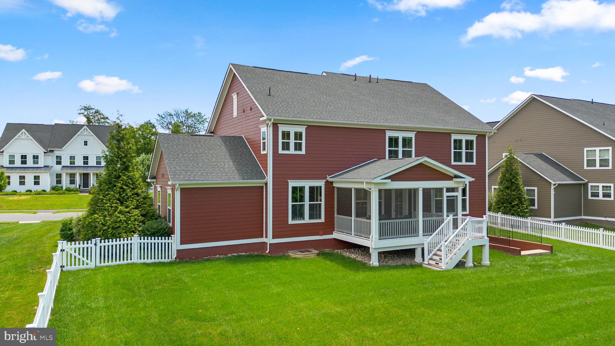GROVE AT WILLOWSFORD - Residential