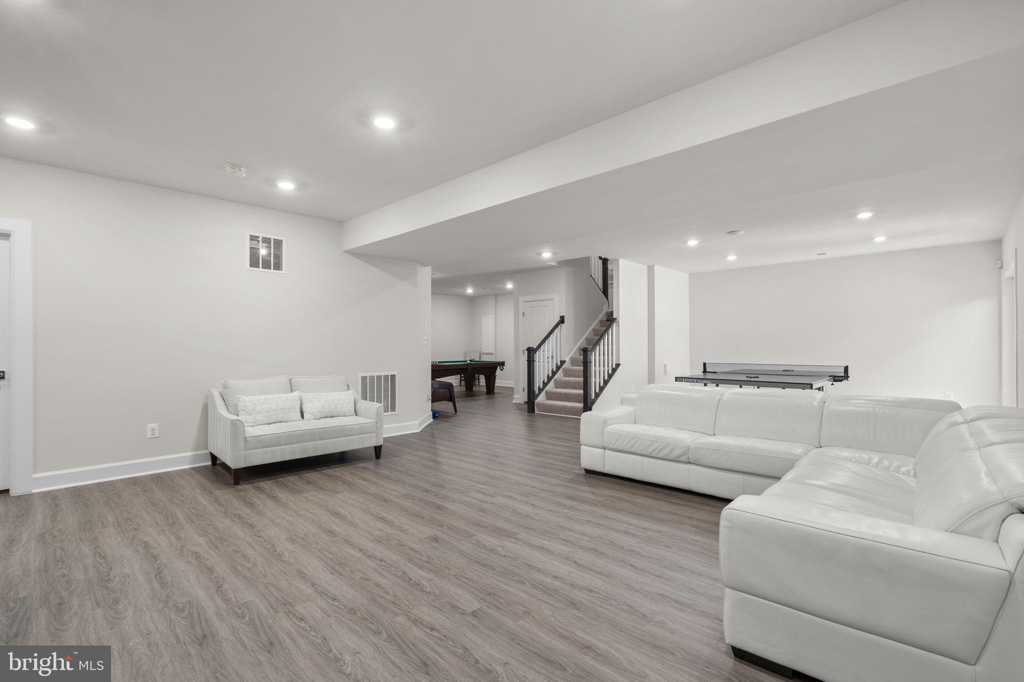 GROVE AT WILLOWSFORD - Residential