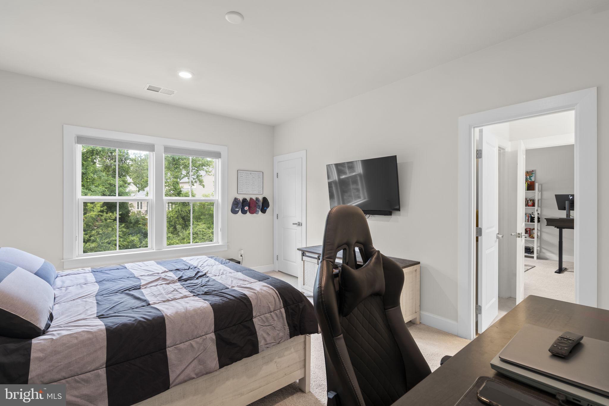 GROVE AT WILLOWSFORD - Residential