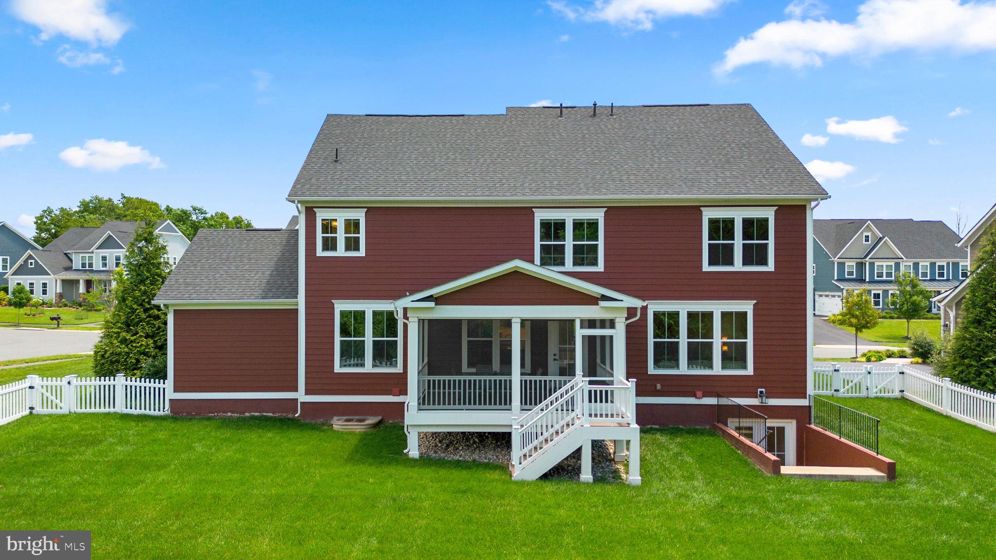 GROVE AT WILLOWSFORD - Residential