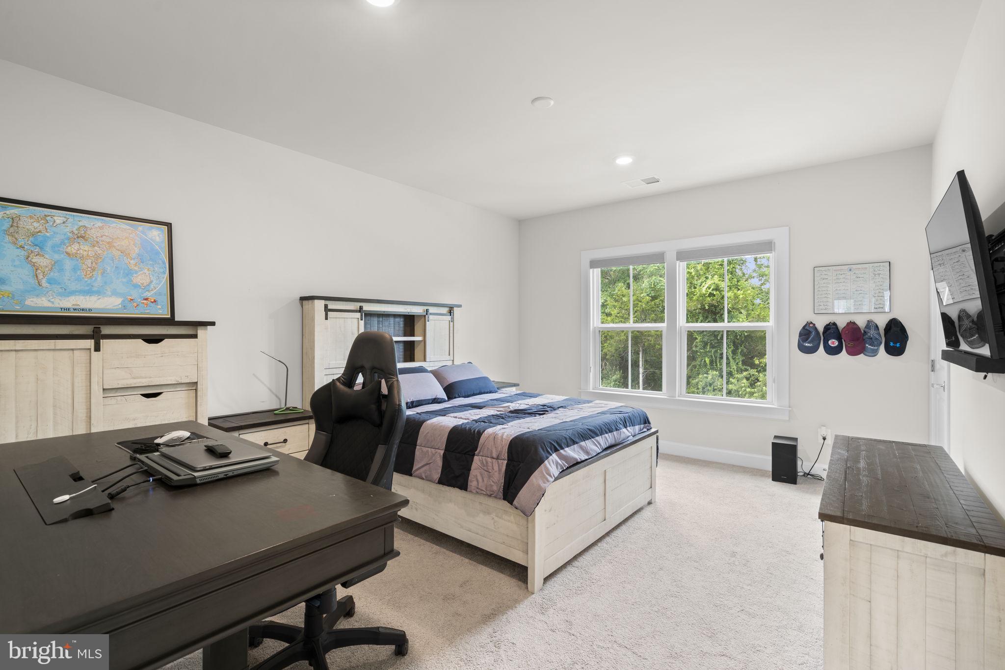 GROVE AT WILLOWSFORD - Residential