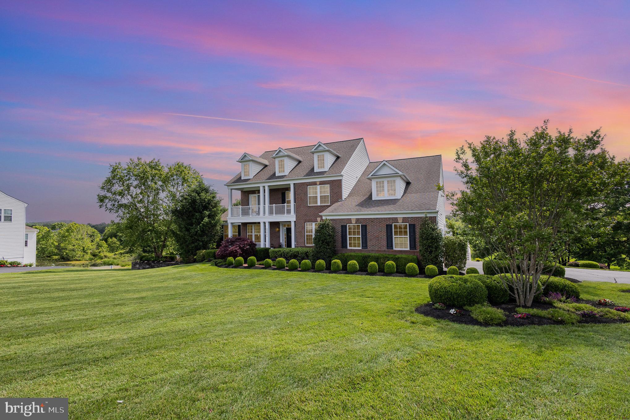 CREIGHTON FARMS - Residential