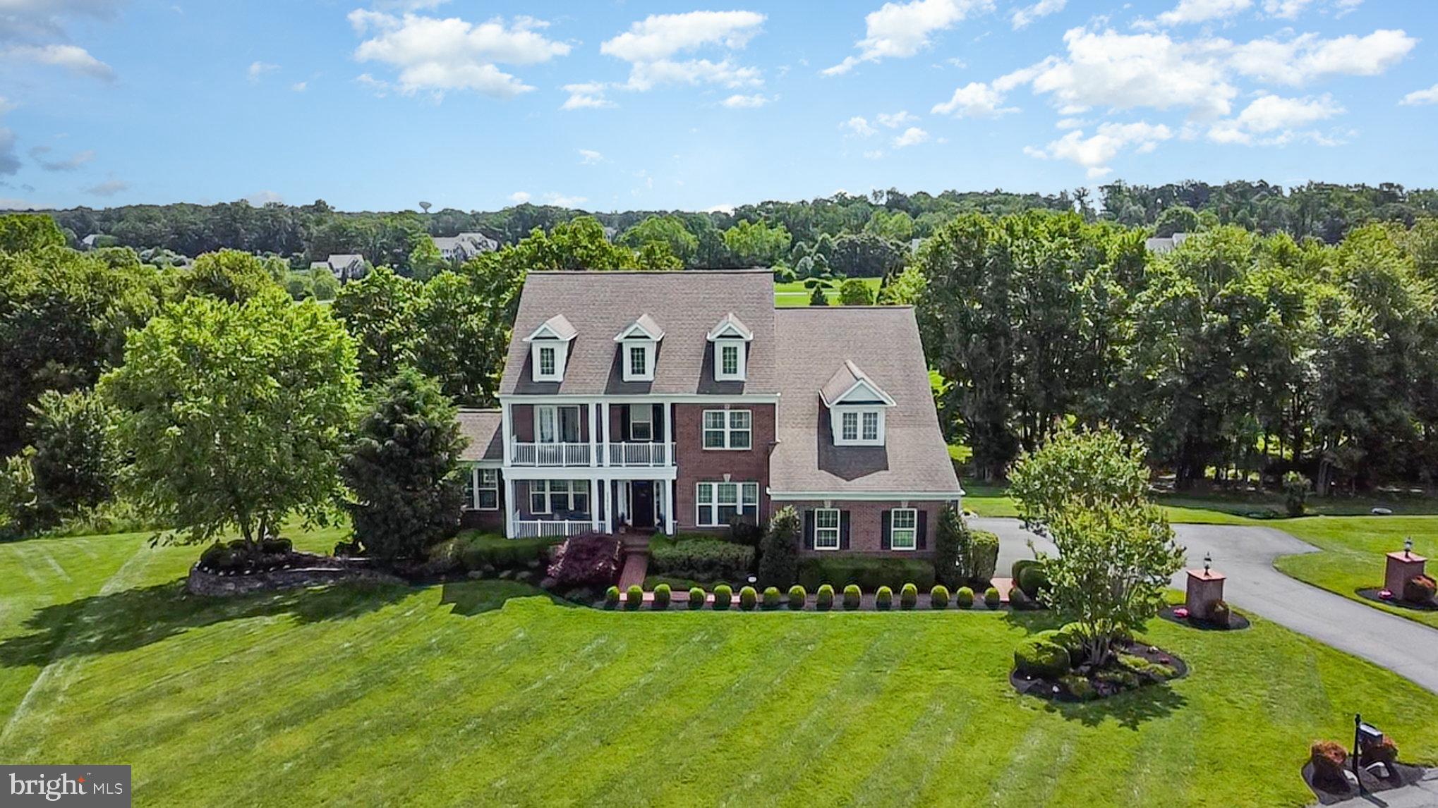 CREIGHTON FARMS - Residential