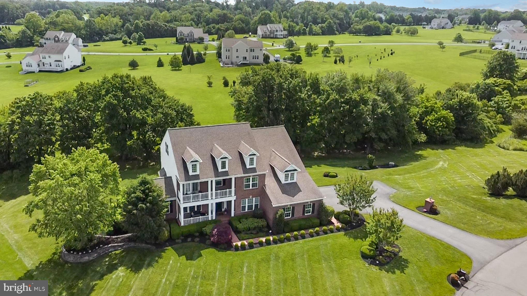 CREIGHTON FARMS - Residential