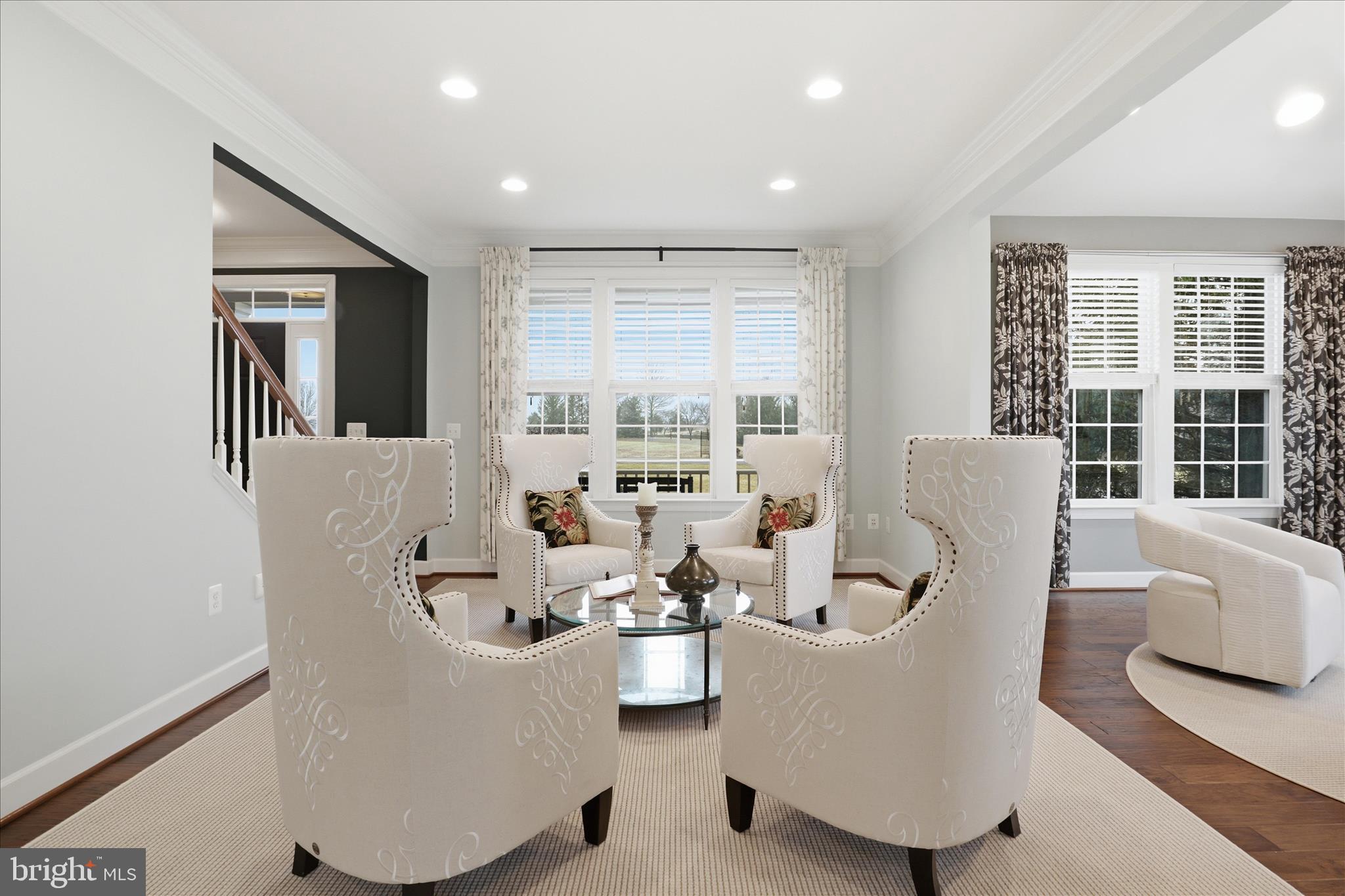 CREIGHTON FARMS - Residential