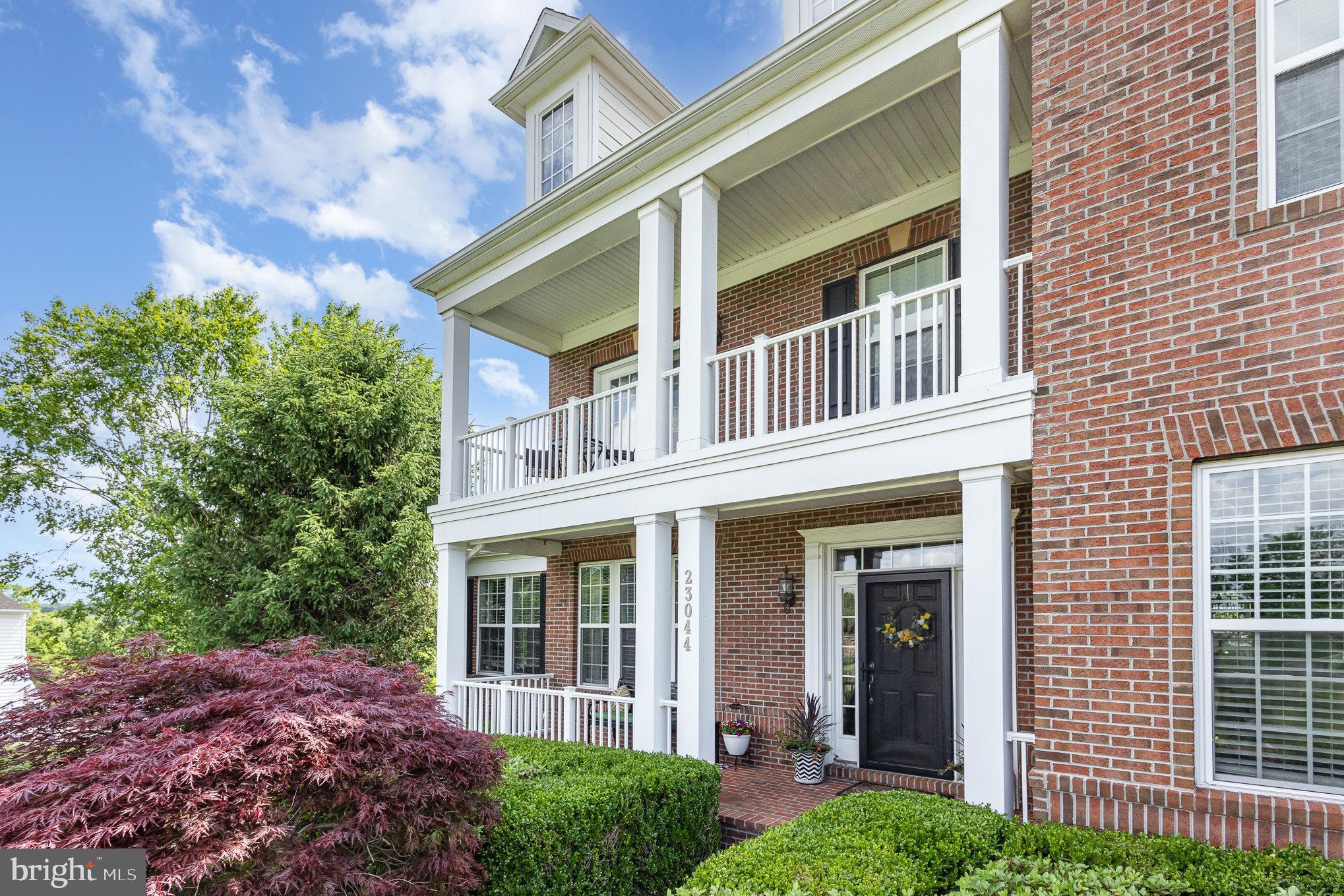 CREIGHTON FARMS - Residential