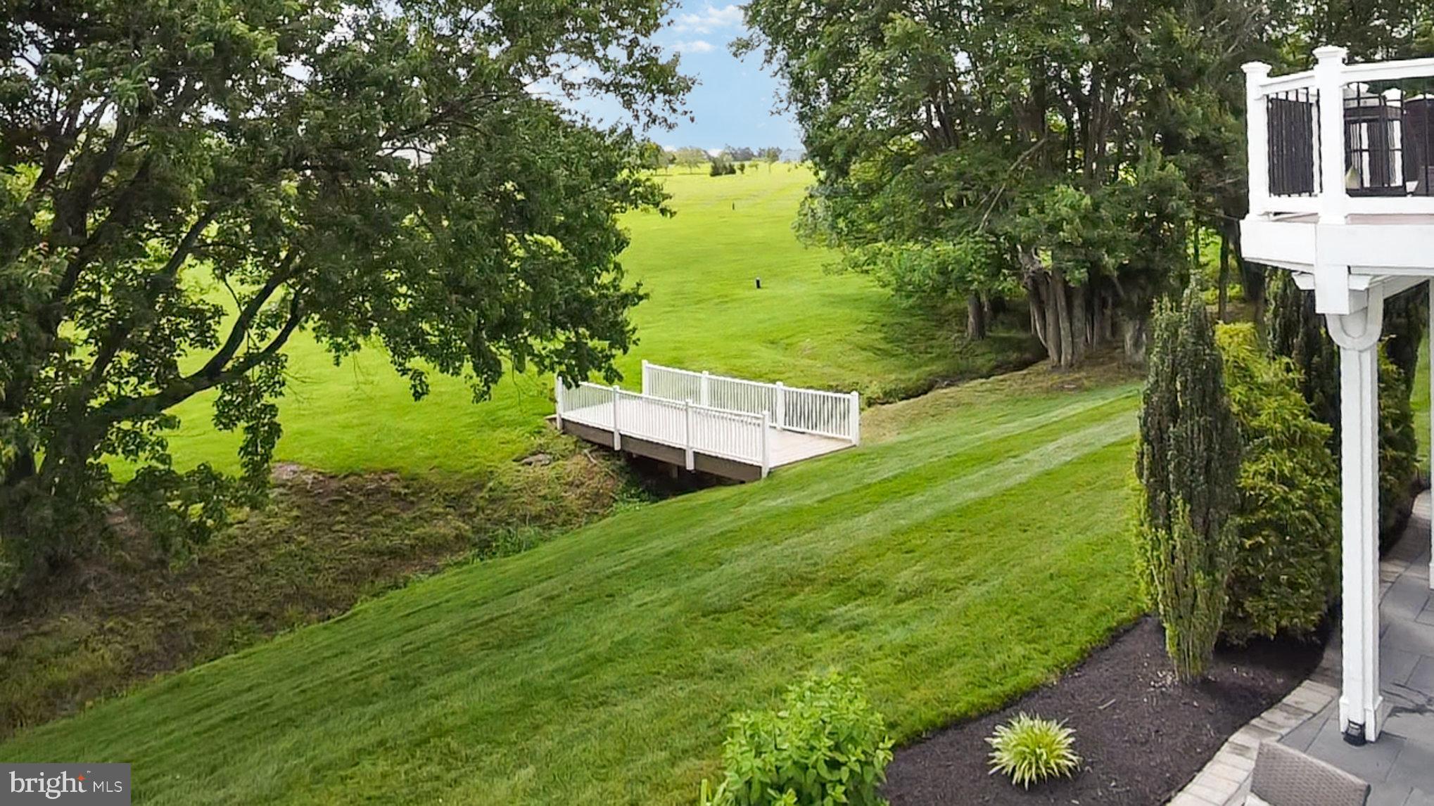 CREIGHTON FARMS - Residential