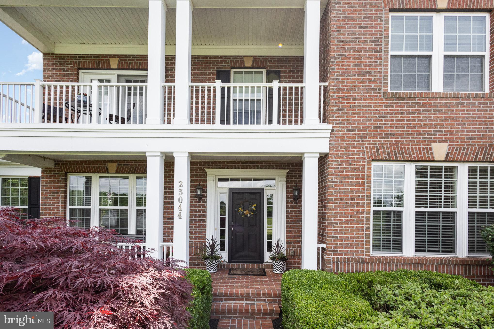 CREIGHTON FARMS - Residential