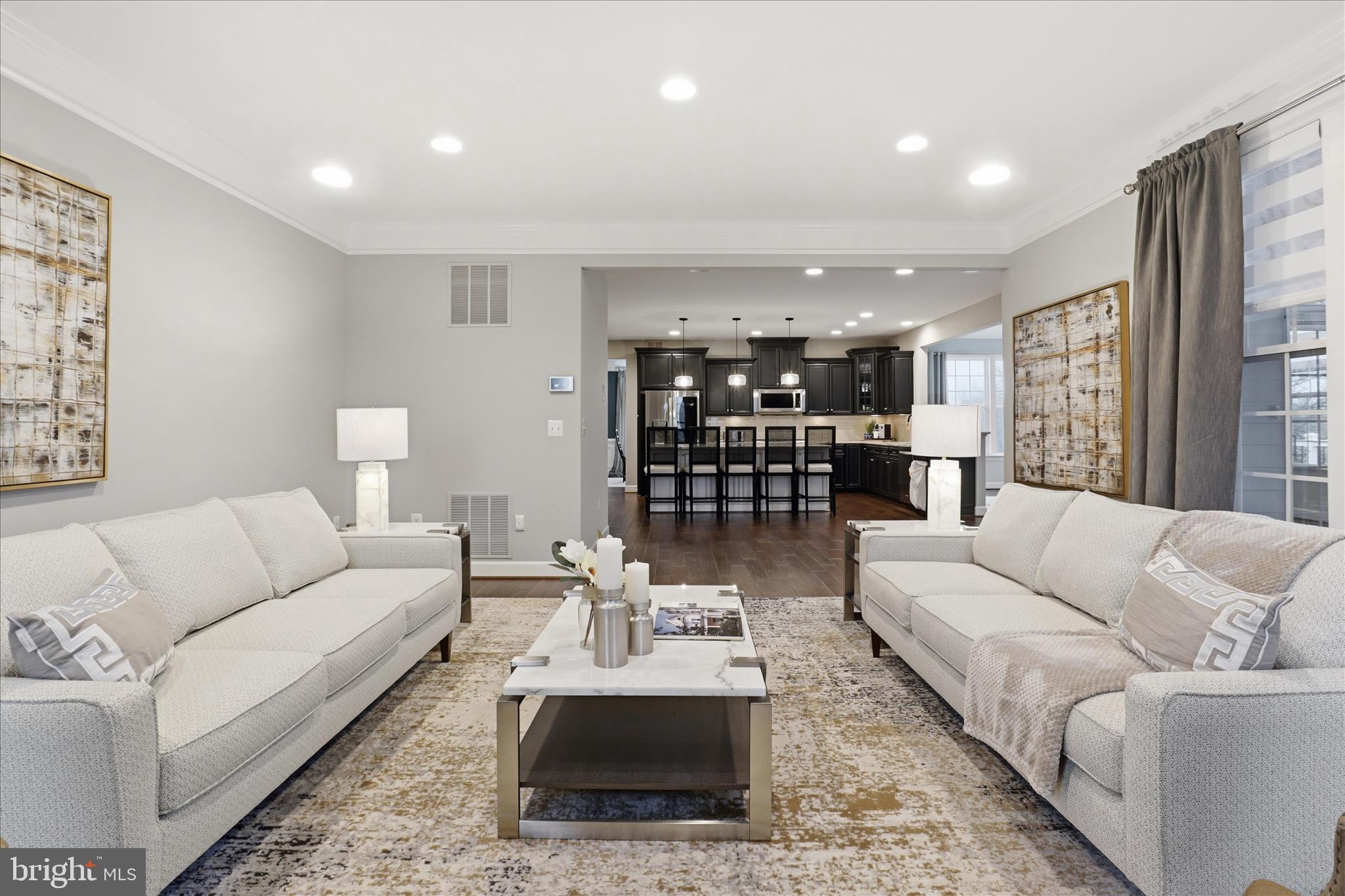 CREIGHTON FARMS - Residential