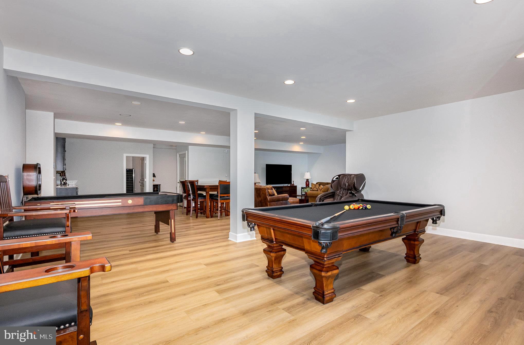 CREIGHTON FARMS - Residential