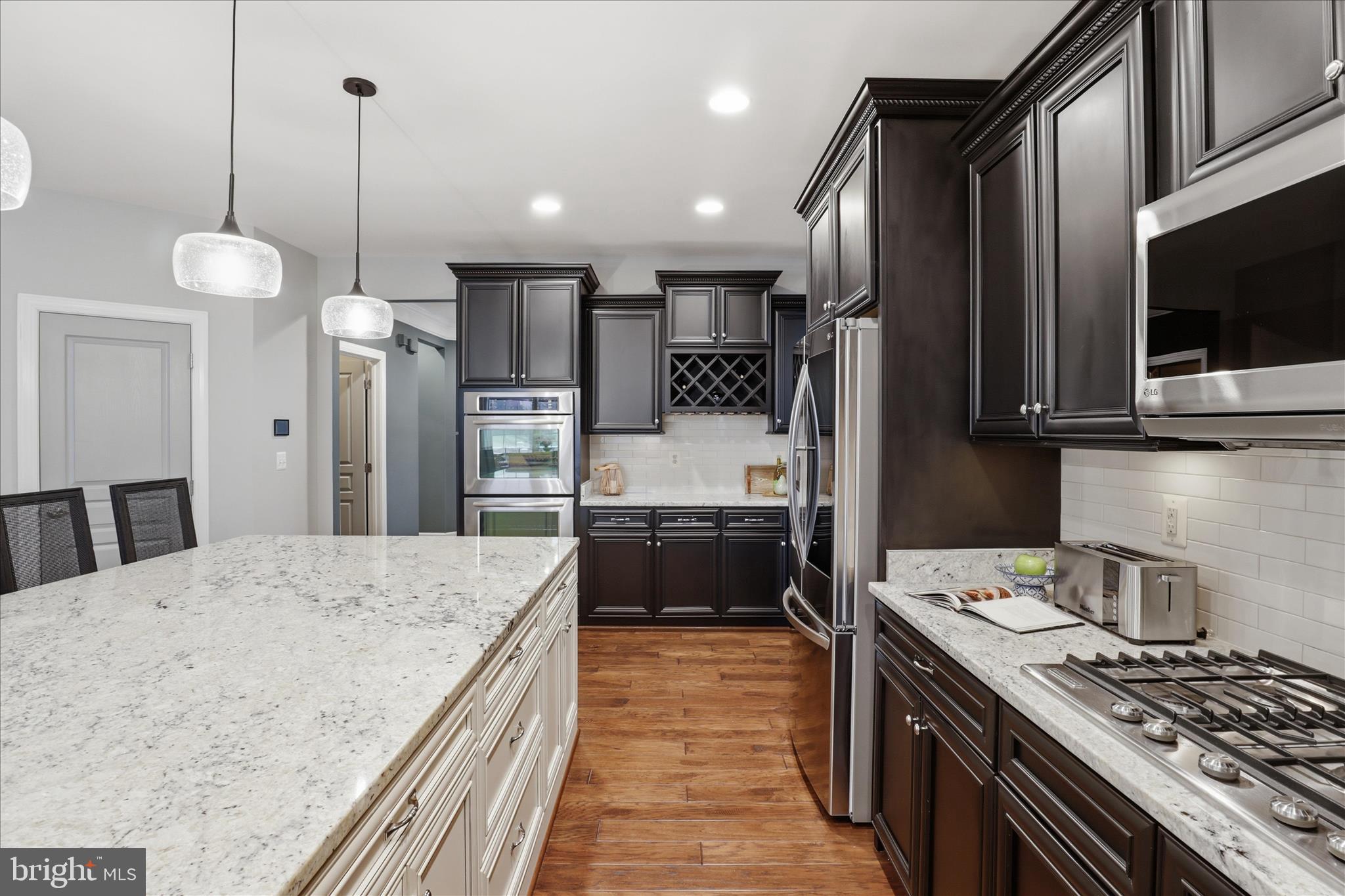 CREIGHTON FARMS - Residential